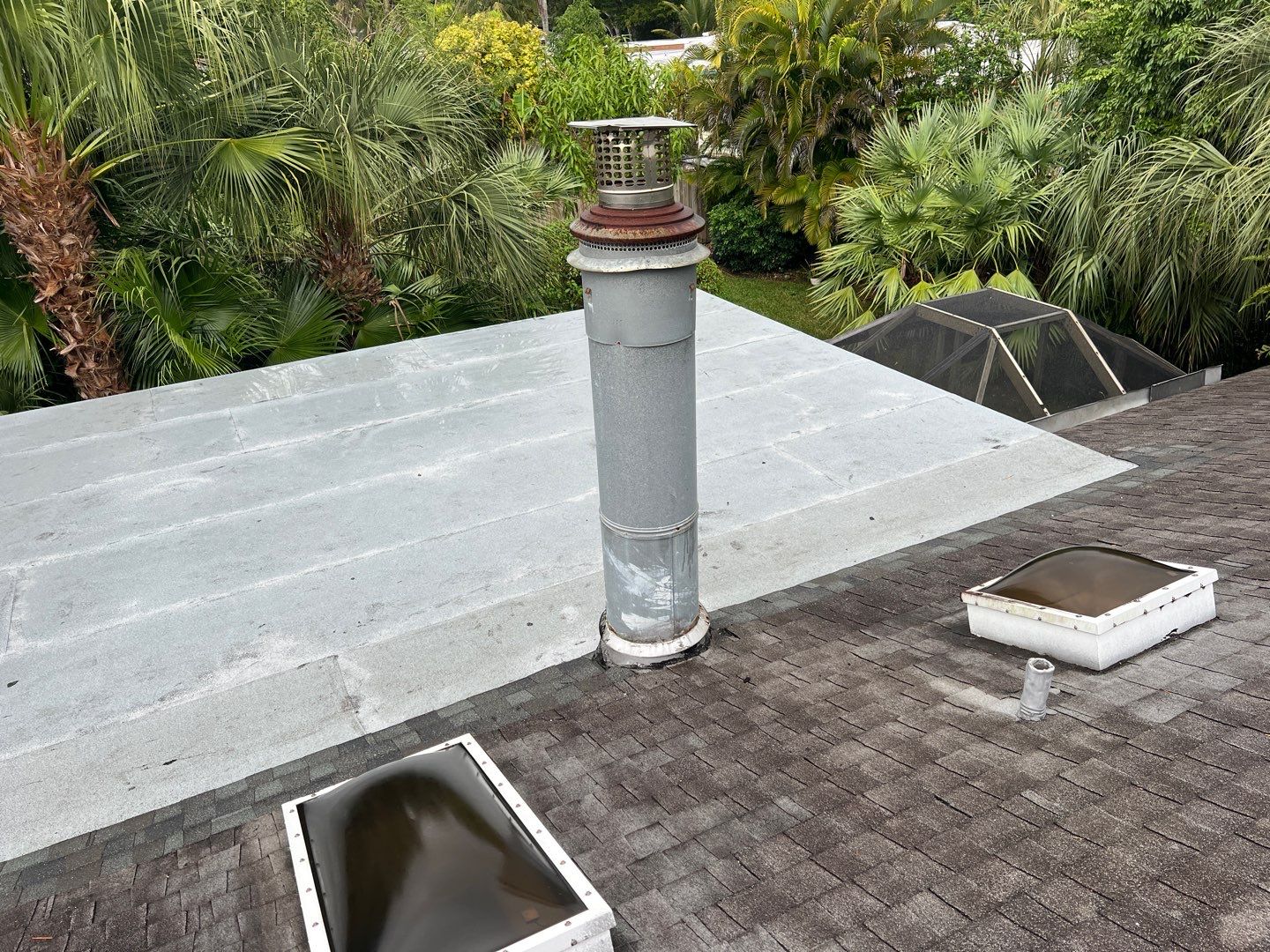 Florida Room Flat Roof Replacement using Hot Mopped Granular Cap Sheet. by BOB HILSON & CO INC