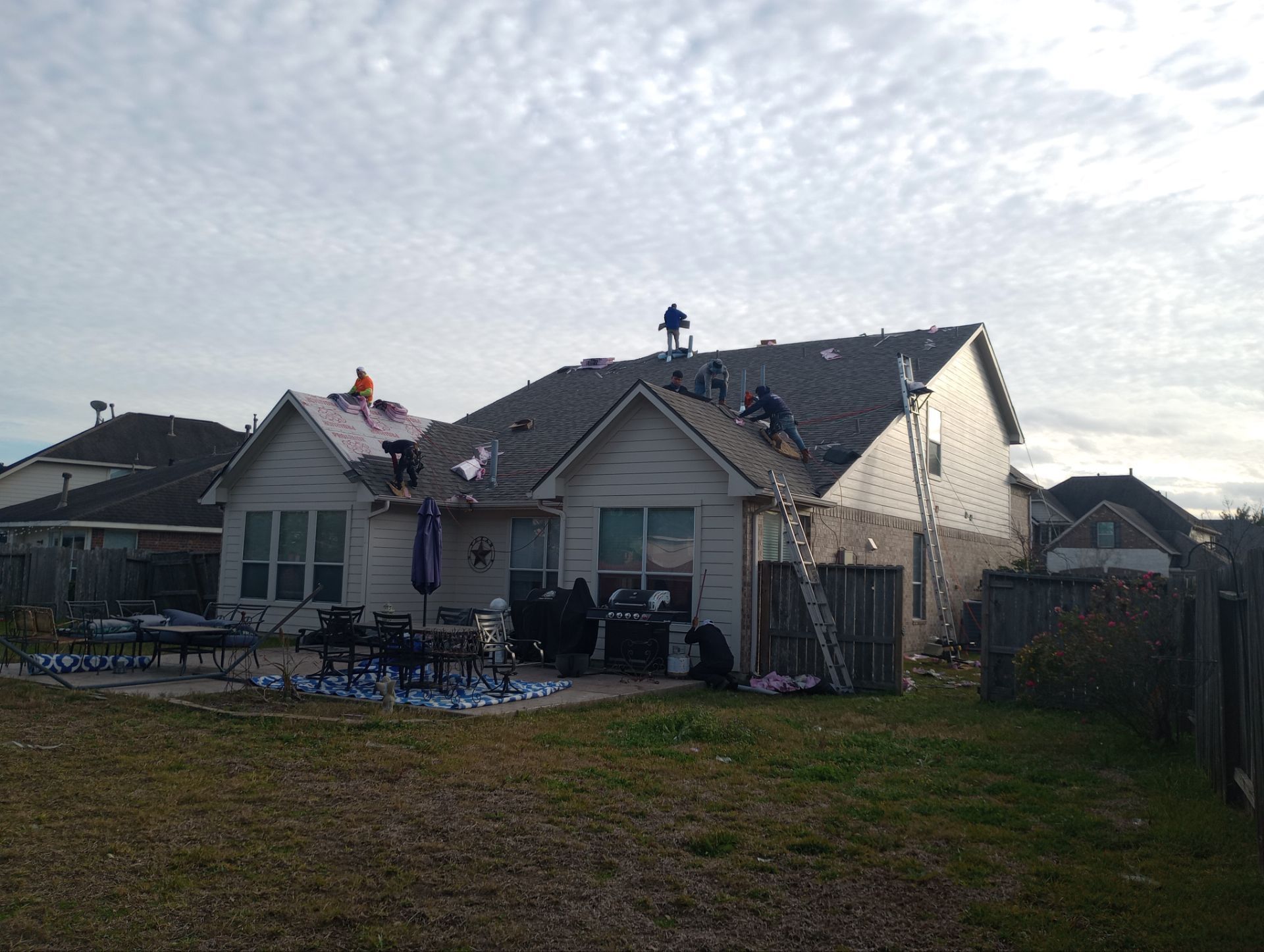 Residential Roofing Installation using Owen's Corning Duration (Lifetime) Shingles by Roof Repair Company