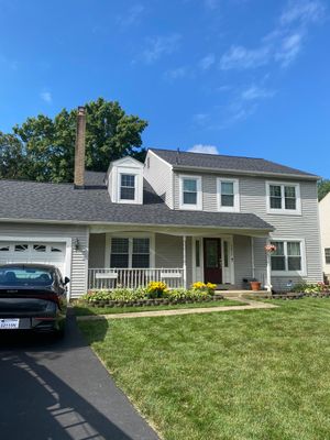 Springfield: CertainTeed Landmark Pro Designer Shingles in Max Def Moire Black