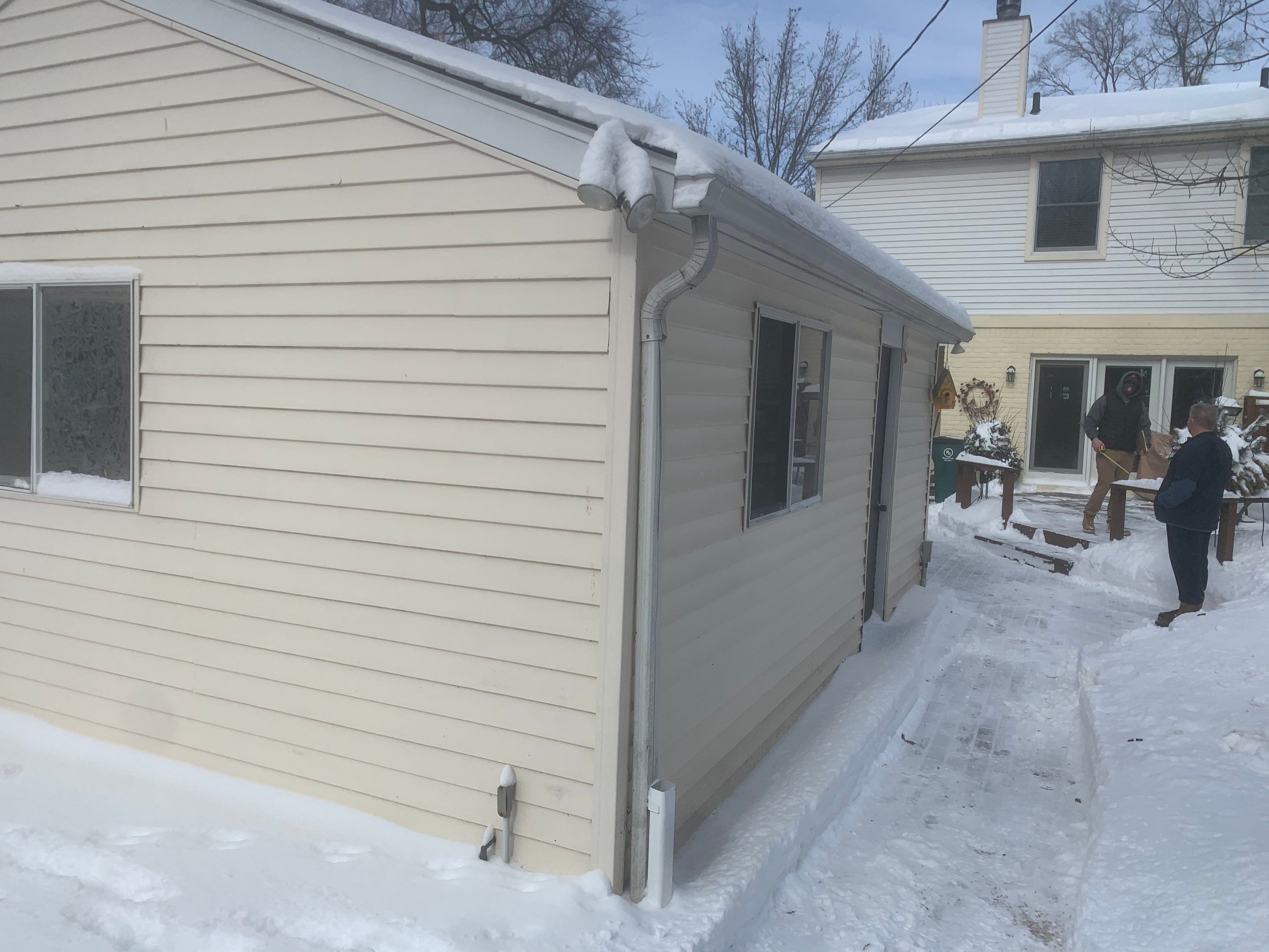 Siding Replacement using CertainTeed Restoration Classic D5 by 180 Contractors