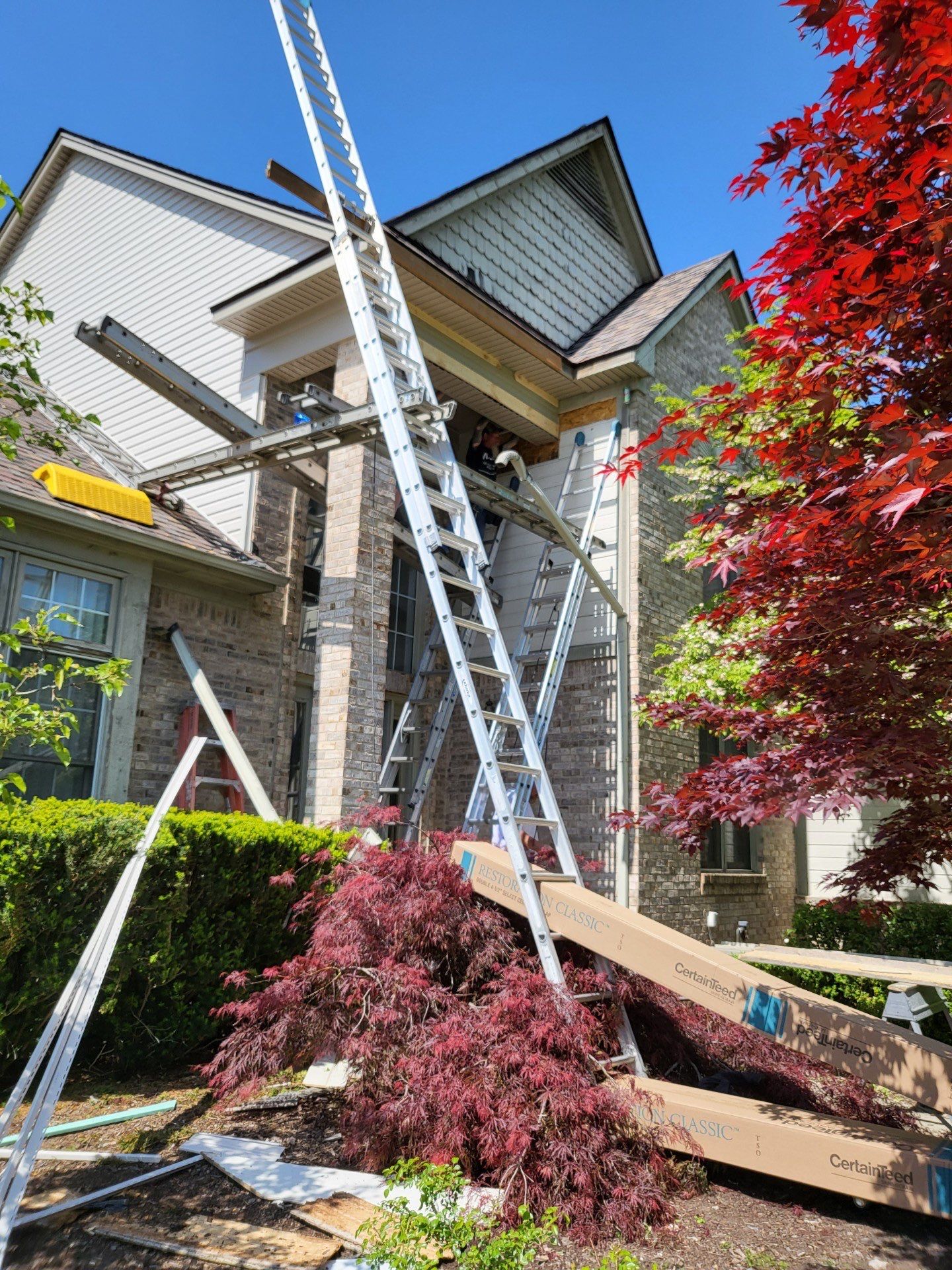 Siding Replacement using CertainTeed Restoration Classis D4 by 180 Contractors