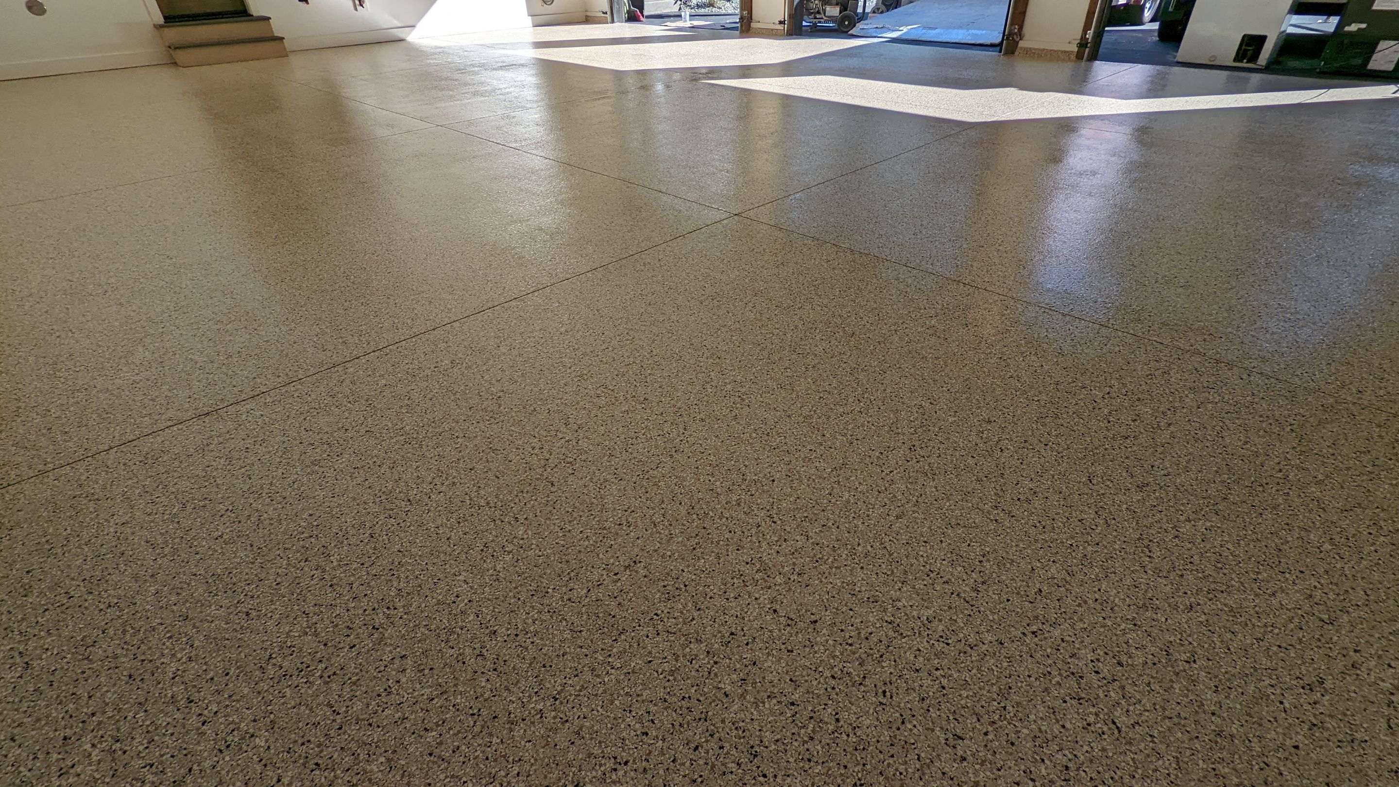 Driftwood Flake Garage Floor Transformation in Coeur d'Alene by Croc Coatings, LLC