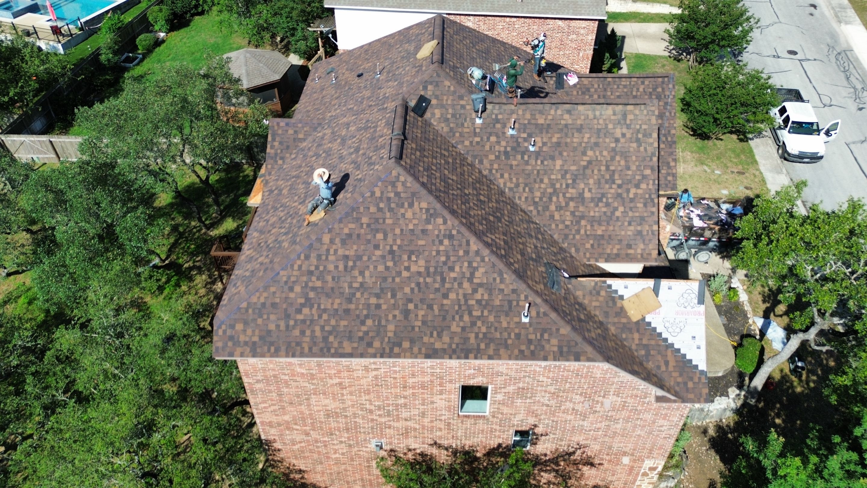 Residential Roof Replacement using Owens Corning 30 year Architectural Shingles by Premier Roofing and Contracting