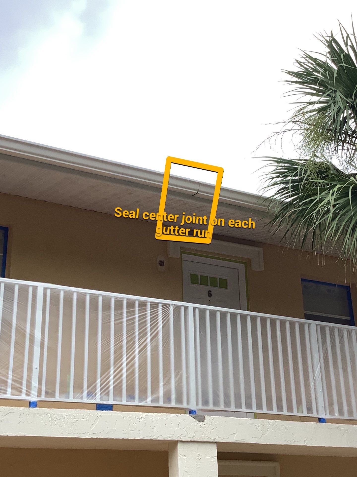 Aluminum Seamless Gutters using seal gutters in Sarasota Fl by Gutter Professors