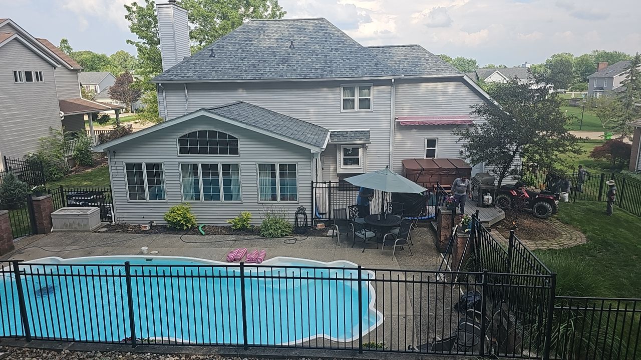 ATLAS PINNACLE COLOR: HEARTHSTONE by Eagle Eye Roofing