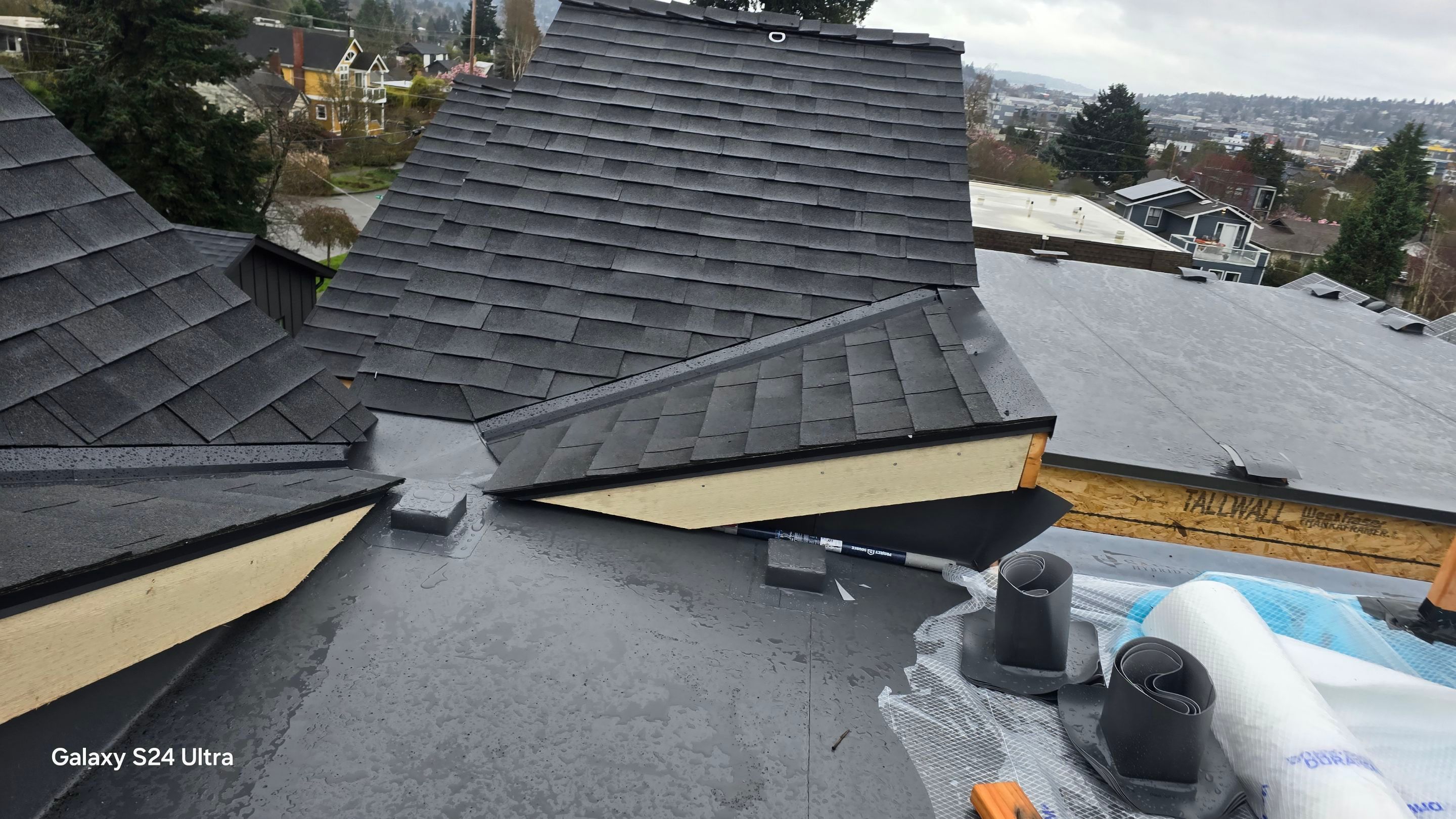 905 Seattle by RoofWorks Northwest