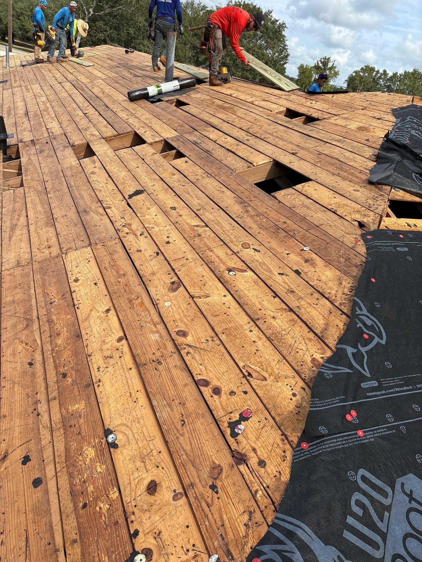 Residential Roofing Installation using Owen's Corning Duration (Lifetime) Shingles by Roof Repair Company