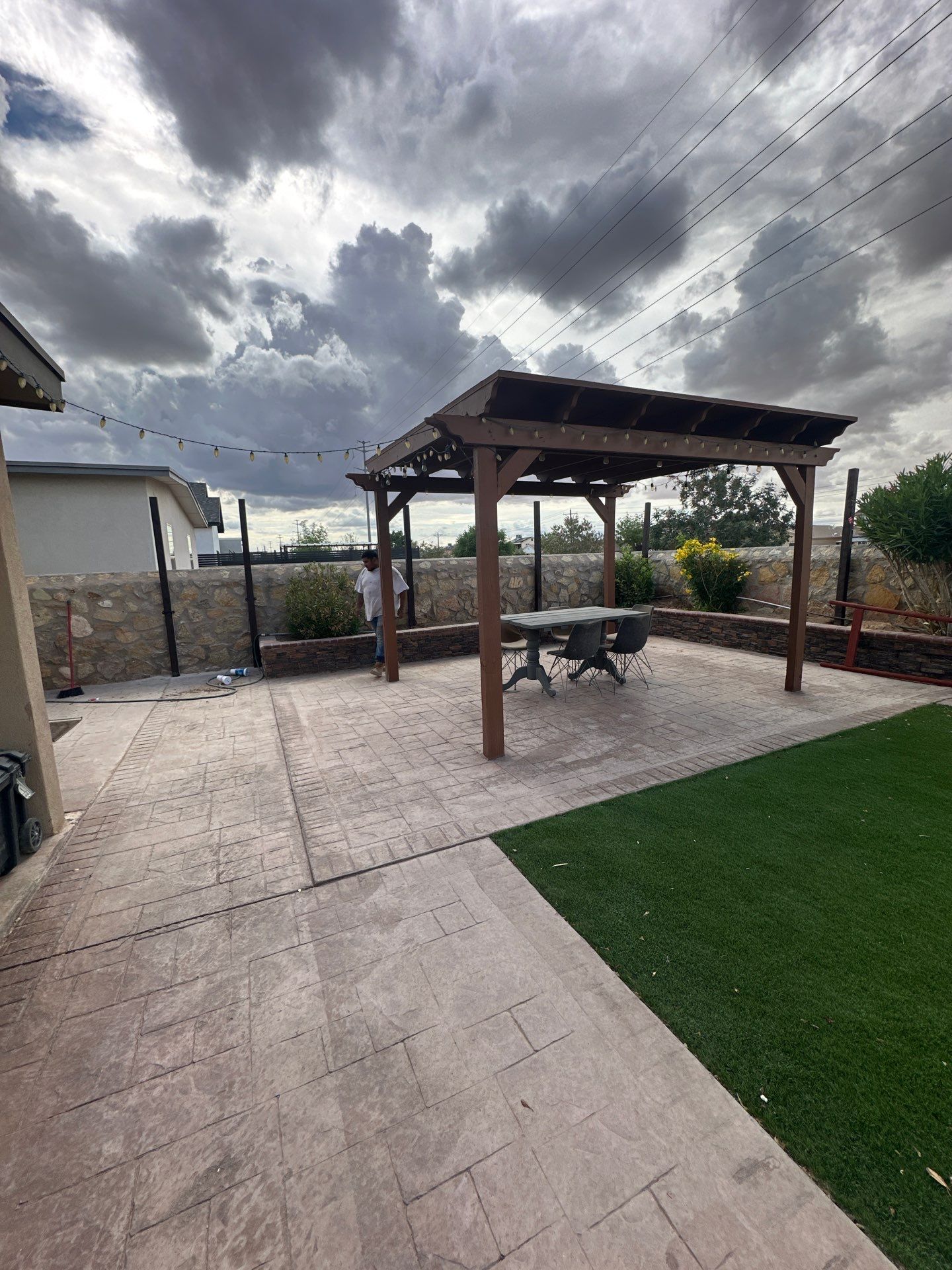 Privacy fence  by Castro Brothers Solutions