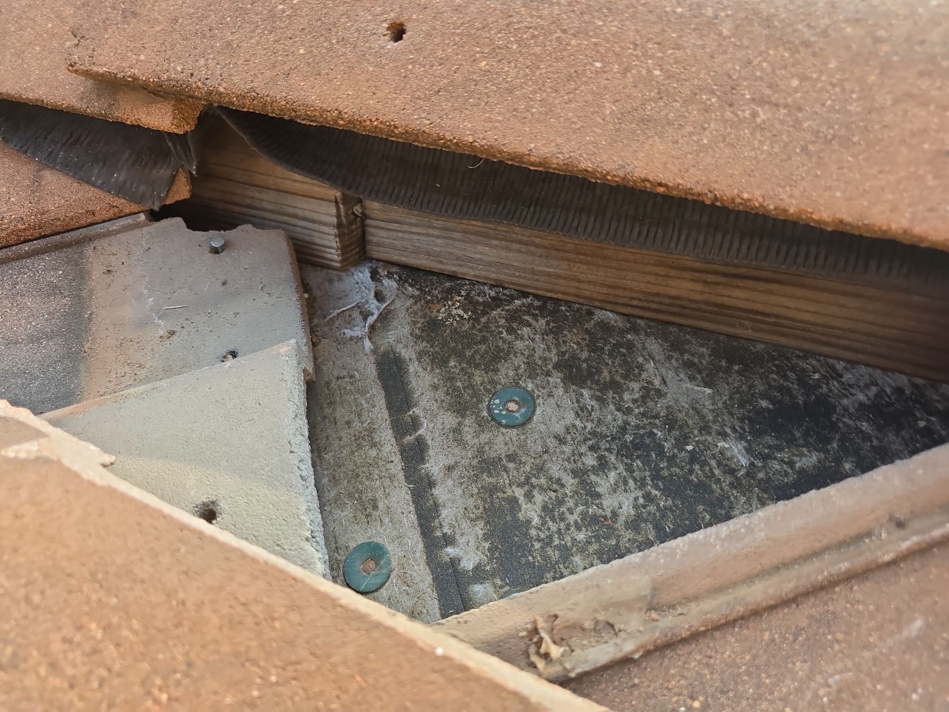 Project in Spring by Royal Crown Roofing 