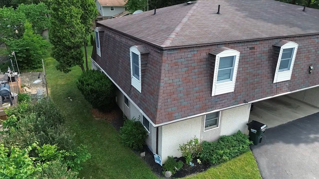 ATLAS PINNACLE COLOR: HEATHERBLEND by Eagle Eye Roofing