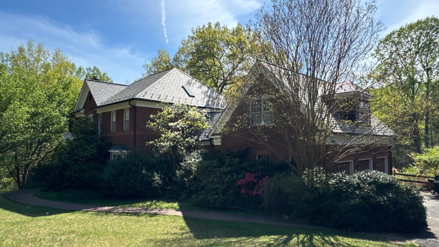 Clifton Multi-Trade Restoration: DaVinci Single Width Slate in Slate Black by RM Banning, Inc.