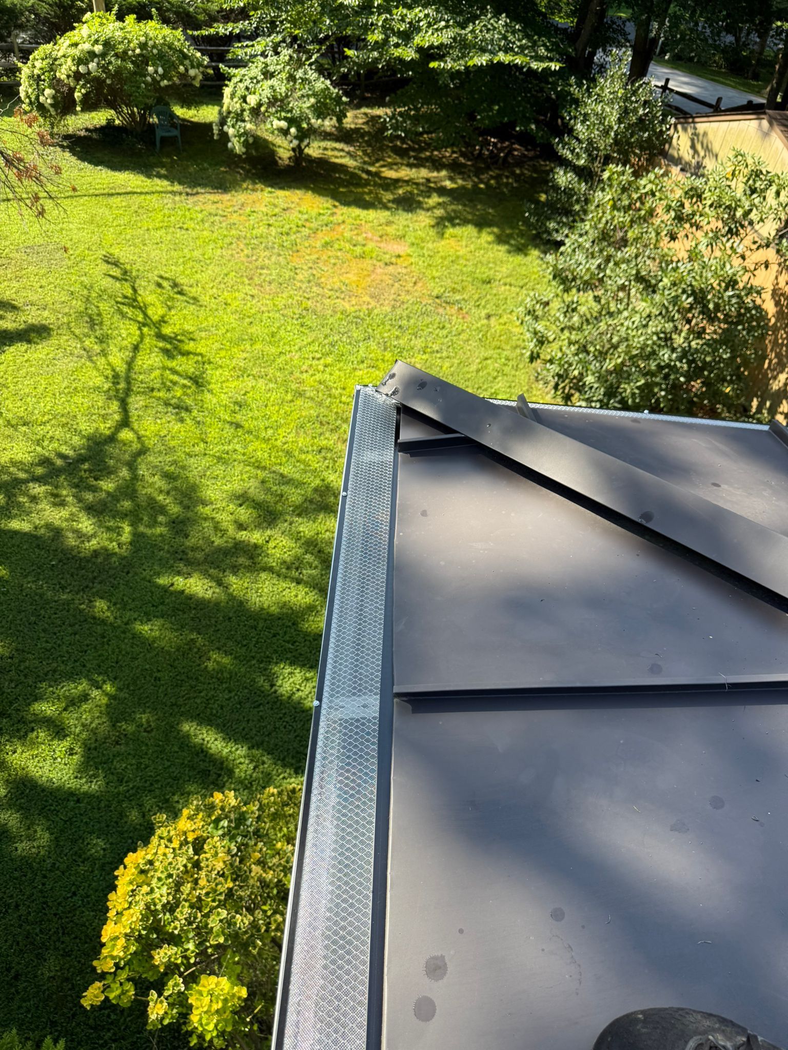 Lorton: Residential Roof with CertainTeed Landmark Pro in Max Def Moire Black by RM Banning, Inc.