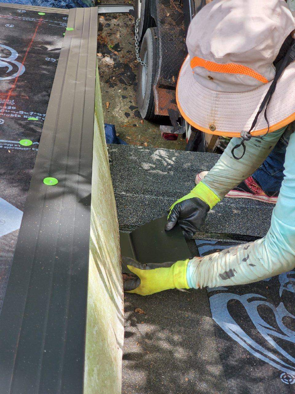 Residential Roofing Installation using Owens Corning Oakridge- Williamsburg Gray by Indigo State Roofing