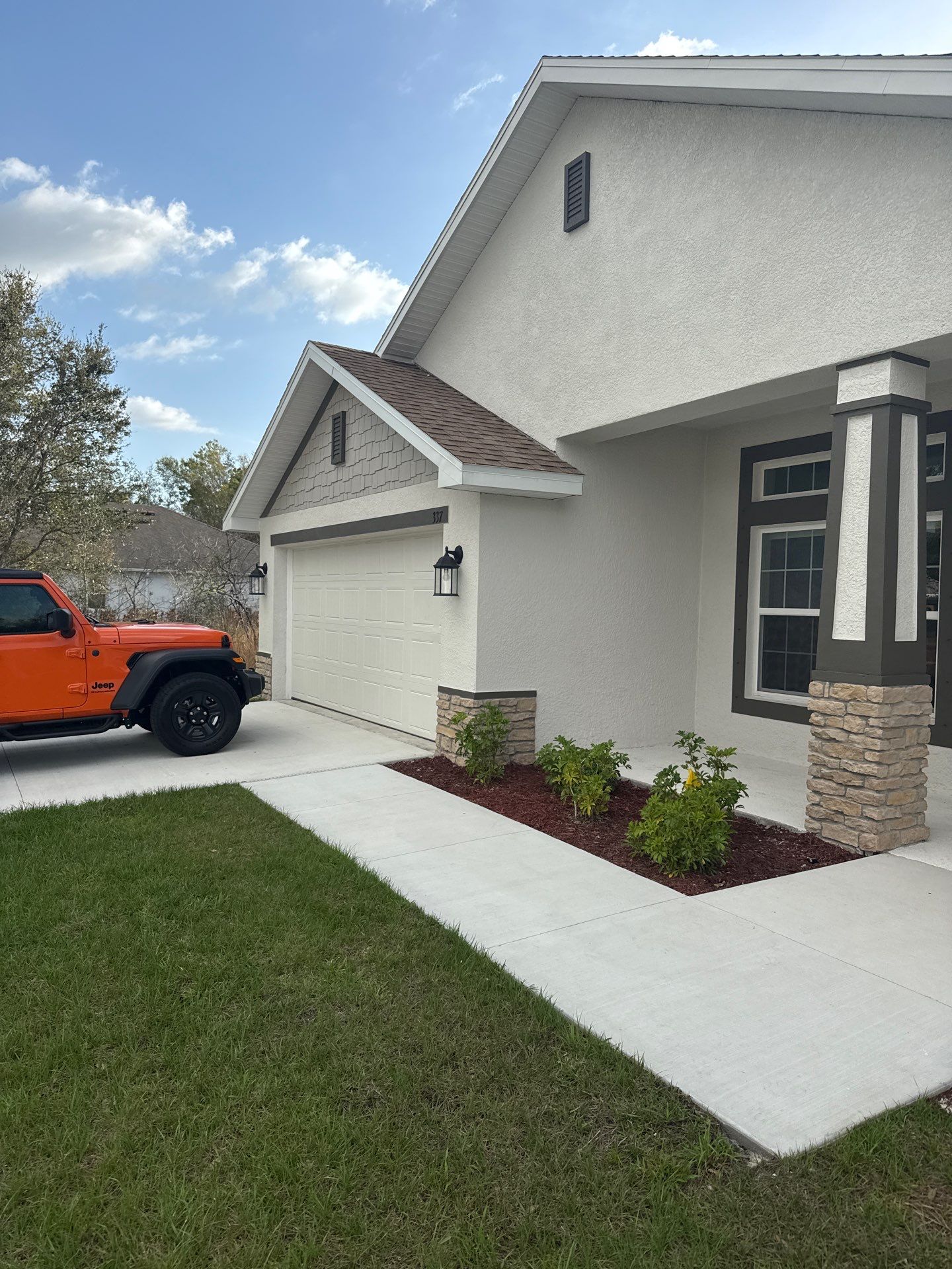 White K Style Seamless Gutters using 6 Inch Seamless Gutters in Ponta Gorda FL by Gutter Professors