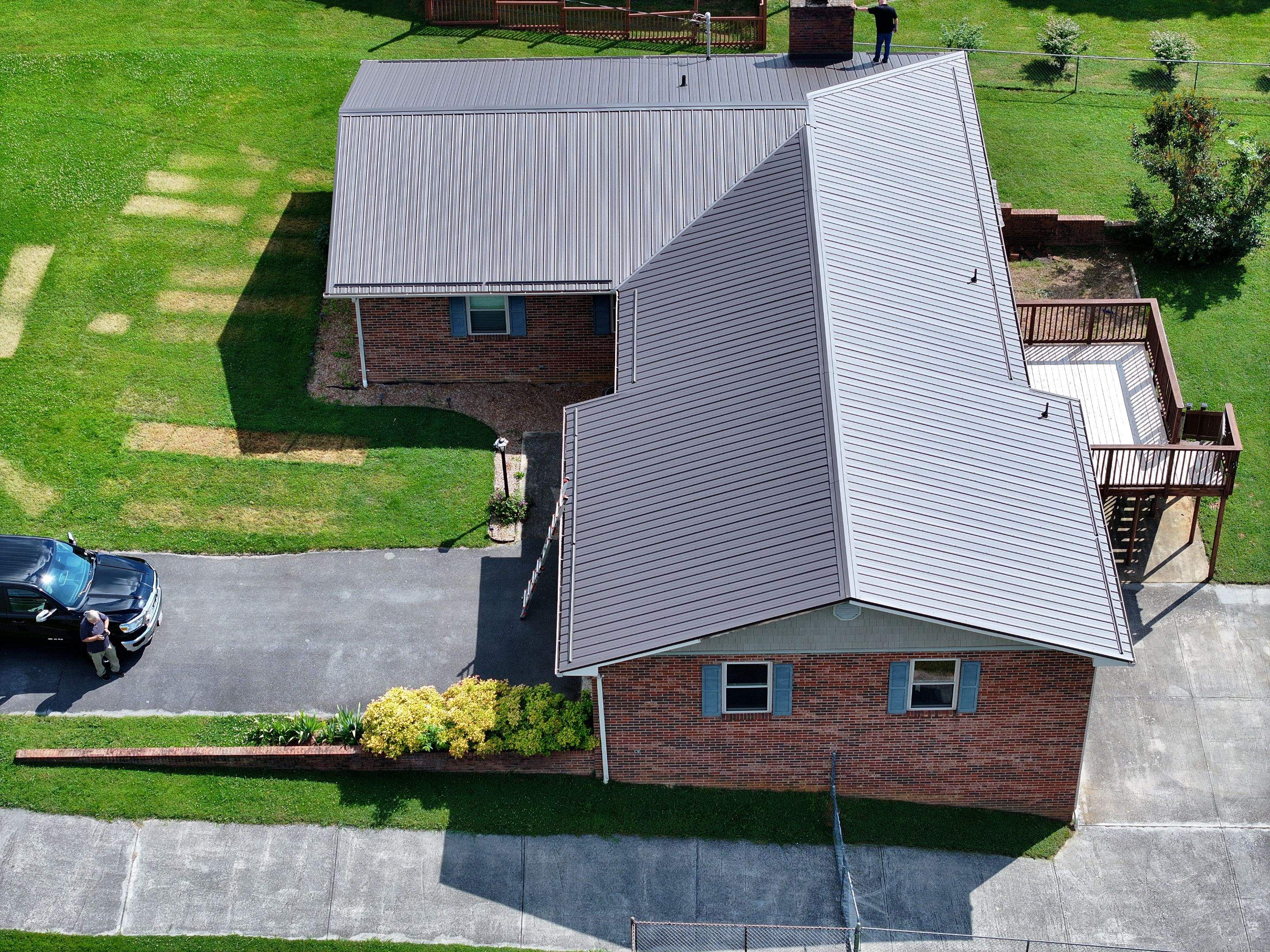 Maximoff Residence by Omnia Roofing