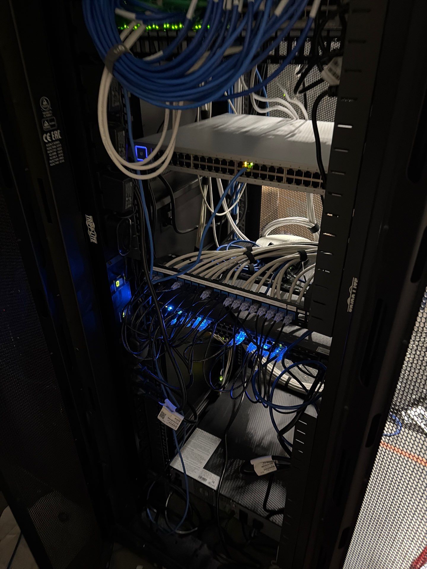 Advanced Commercial AV System Integration for Warren County EOC by Techkinect