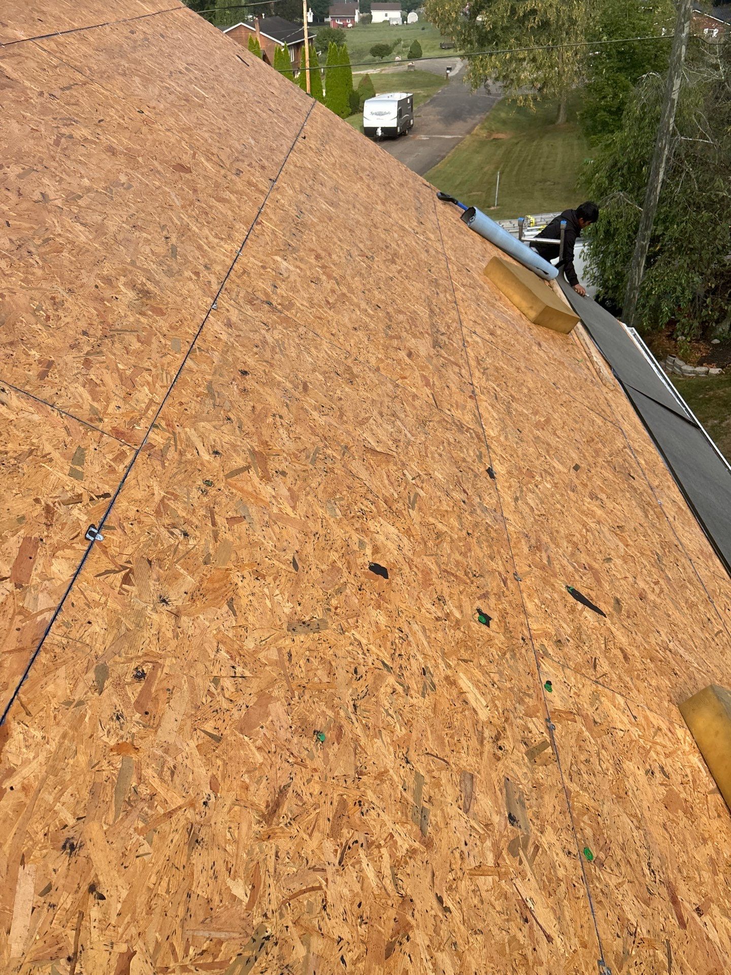 Residential Roofing Installation using GAF Timberline HDZ Weatherer Wood by Rainstoppers Roofing