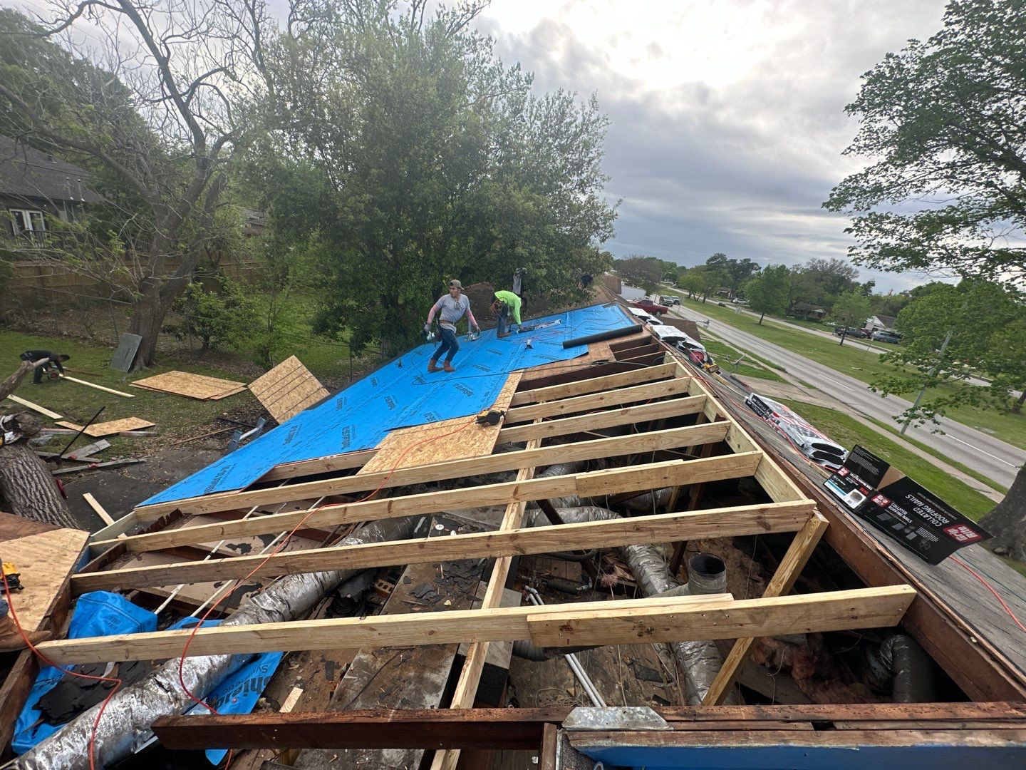 Residential Roofing Installation using Owen's Corning Duration (Lifetime) Shingles by Roof Repair Company