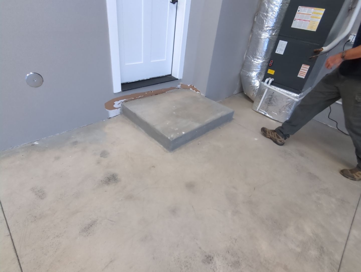 Garage Transformation using Shale Hybrid by Croc Coatings, LLC