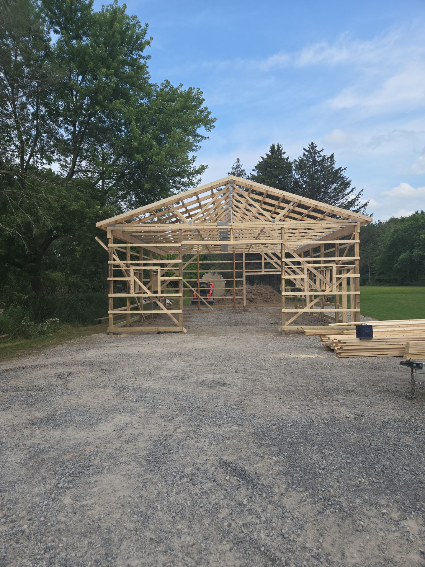 Polebarn  by Horst Custom Homes 