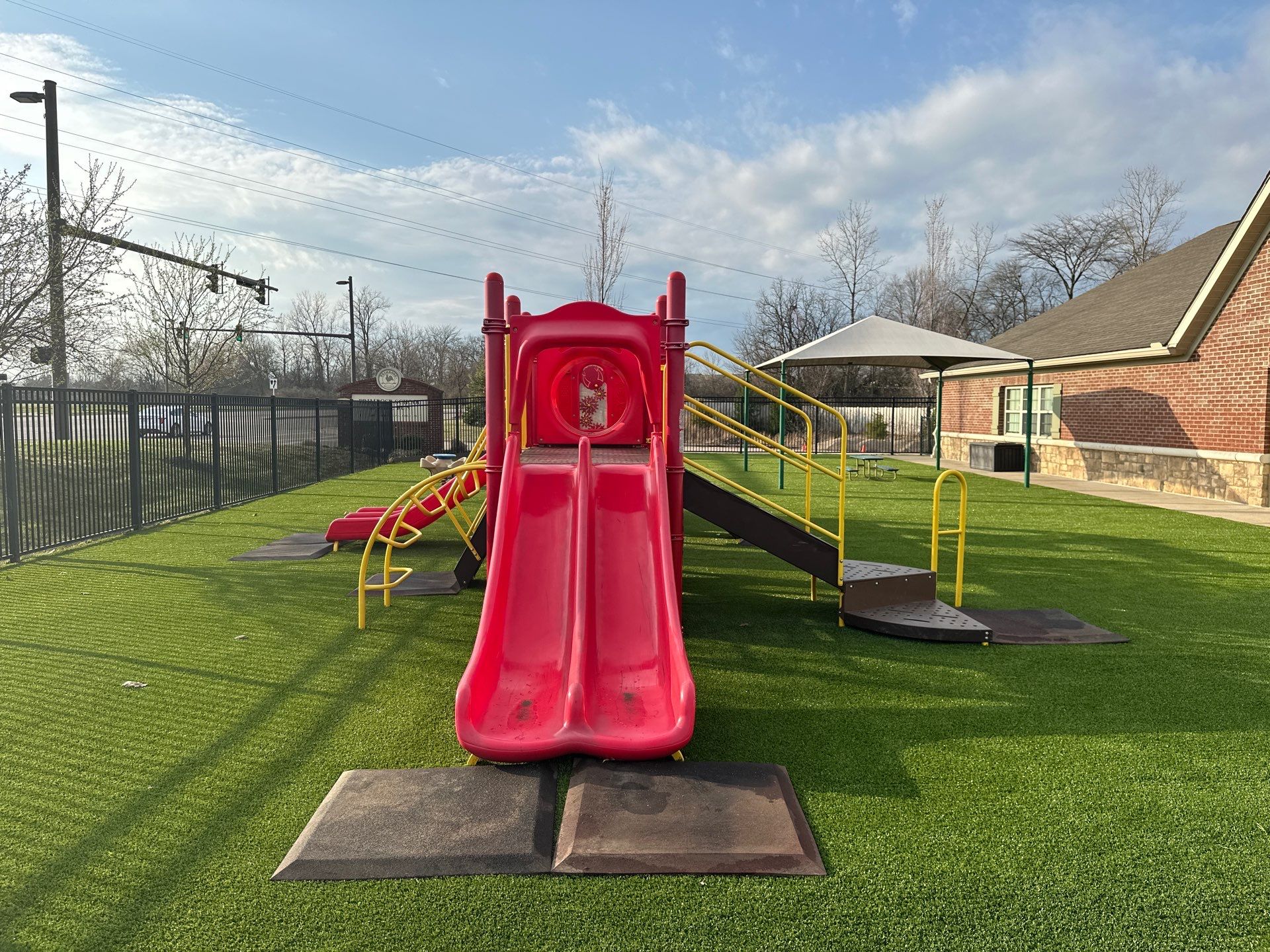 Commercial Primrose Hilliard Renovation by Southwest Greens Midwest