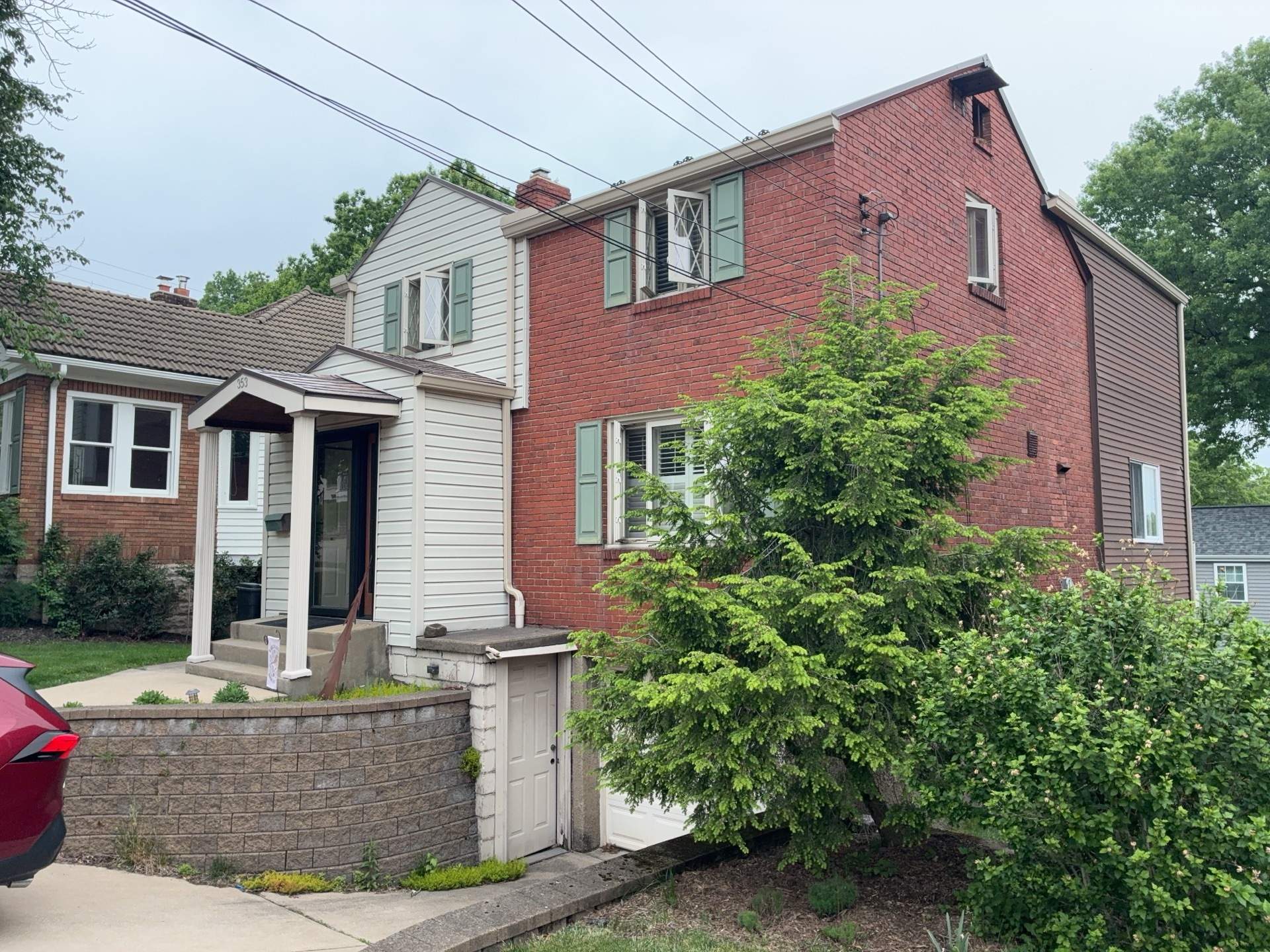 Full Vinyl Siding Renovation and Trim Installation in Mt Lebanon by Ideal Siding Pittsburgh