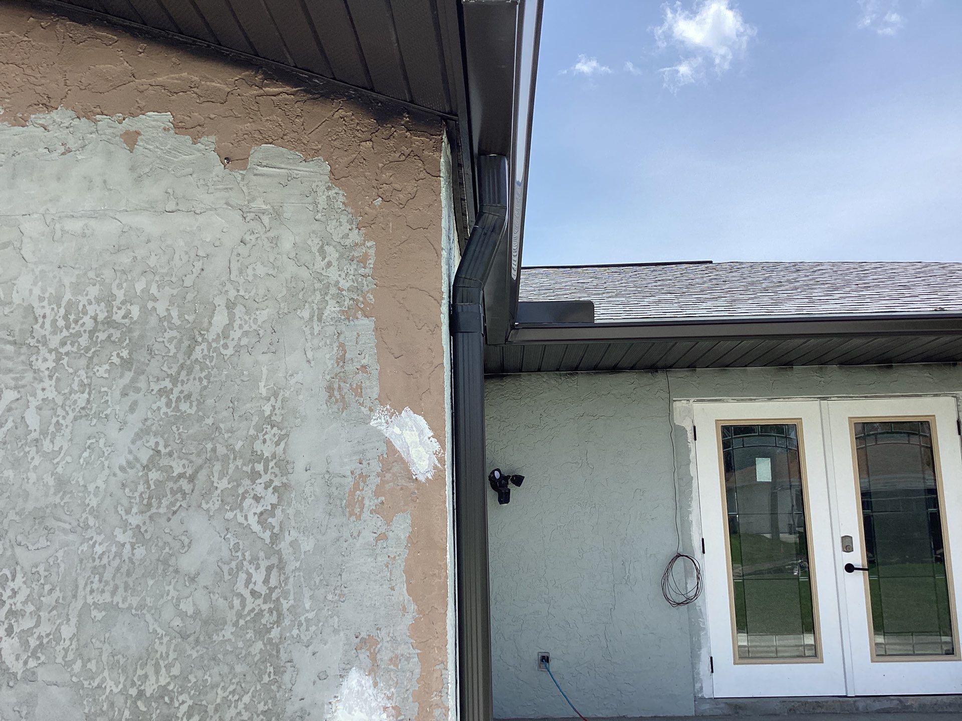 Bronze Seamless Gutters using 6 Inch Seamless Gutters in Cape Coral by Gutter Professors