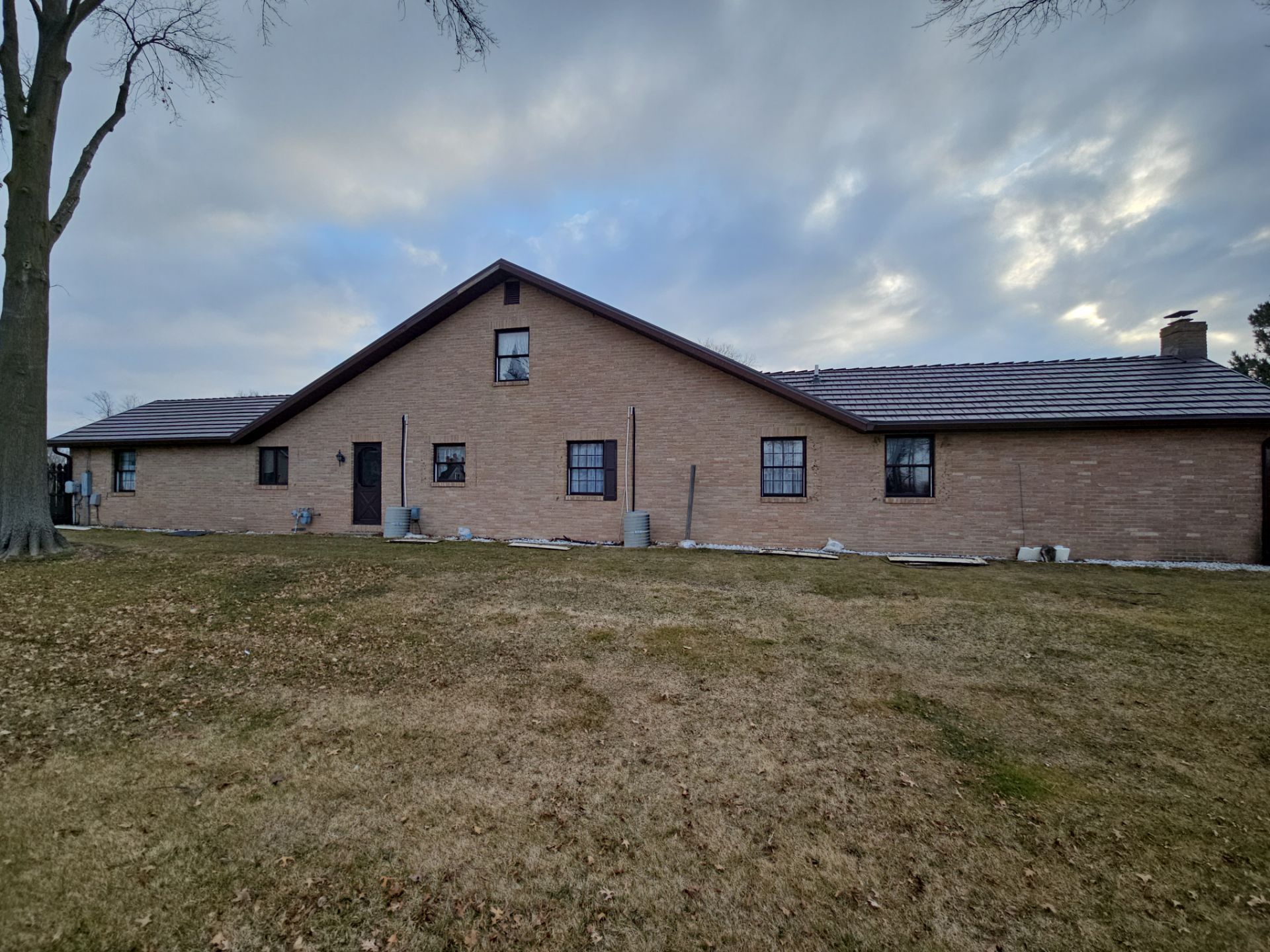 Residential Roofing Installation using Great American Shake - Mustang Brown by Nitro Roofing and Construction