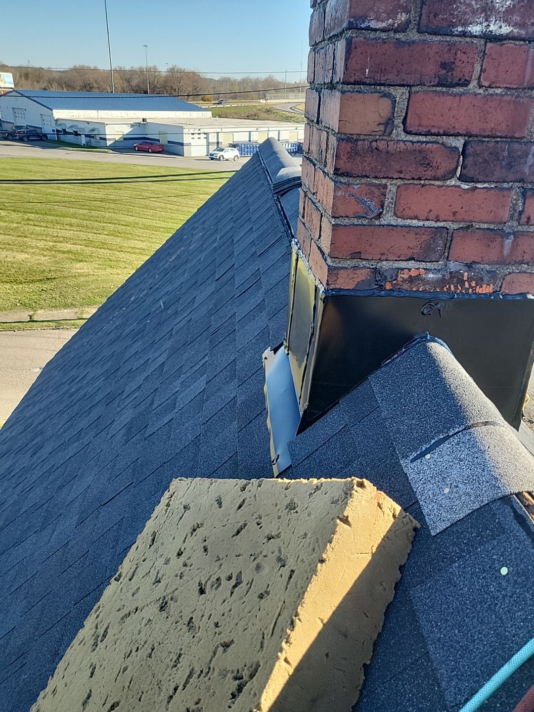 ATLAS PINNACLE COLOR: BLACK SHADOW DRIP EDGE: WHITE by Eagle Eye Roofing