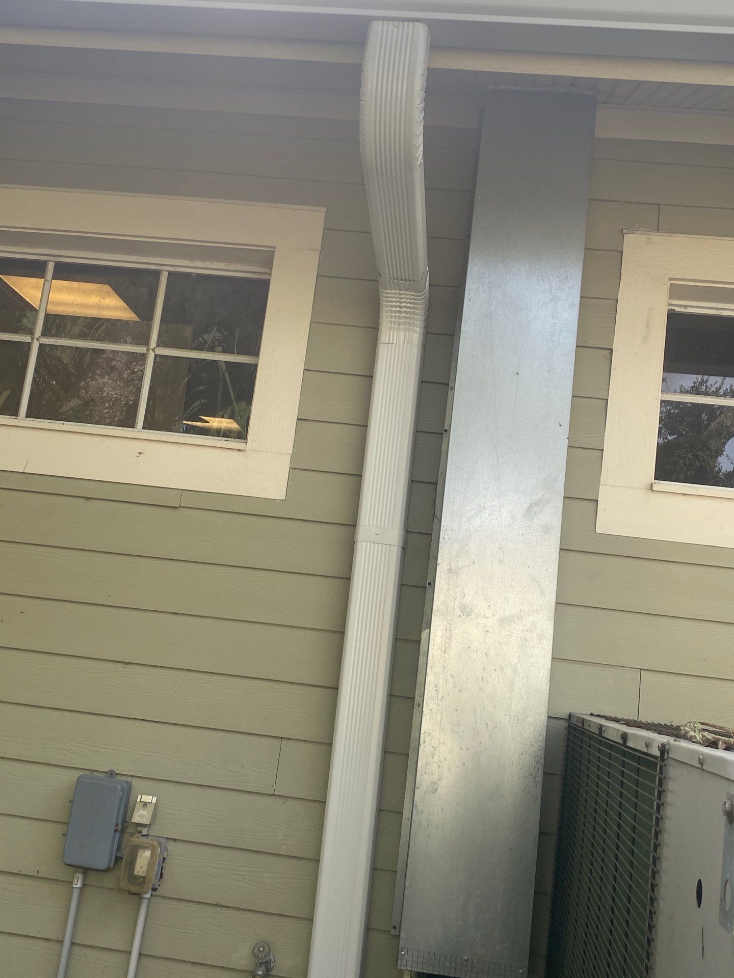 7-Inch Smooth Box Seamless Gutters using smooth box gutters in Fort Myers FL by Gutter Professors