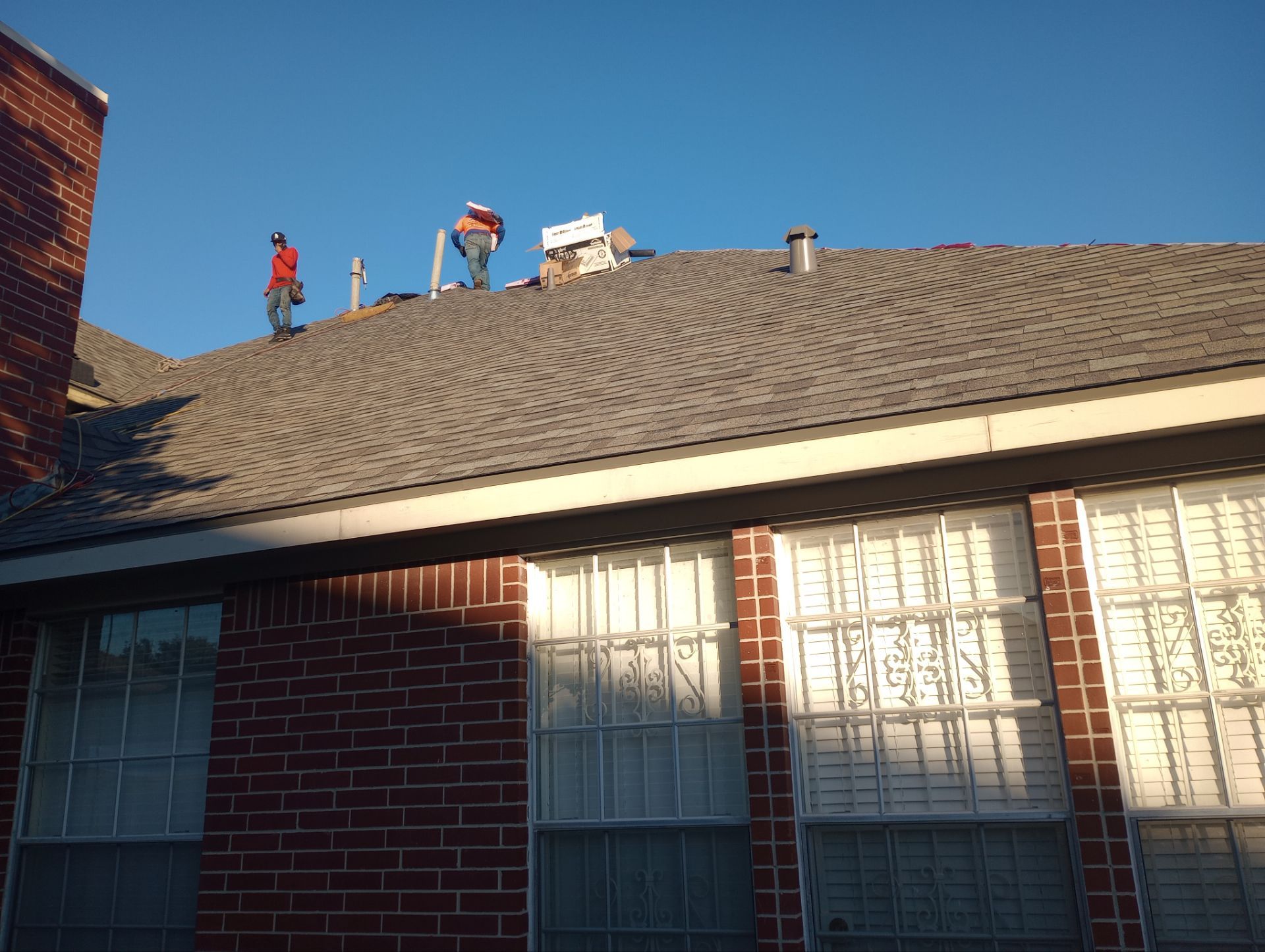 Residential Roofing Installation using Owen's Corning Duration (Lifetime) Shingles by Roof Repair Company