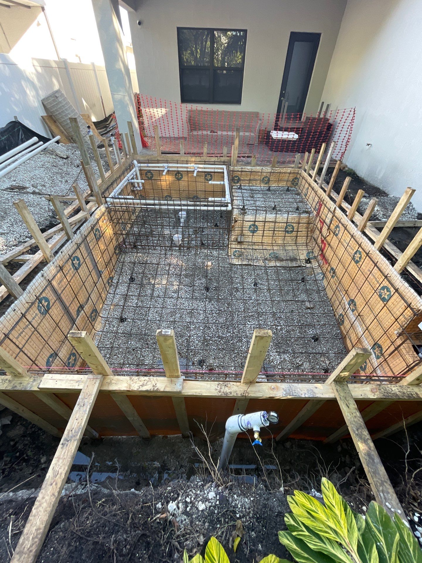 Project in Miramar by ROSMEL POOLS INC