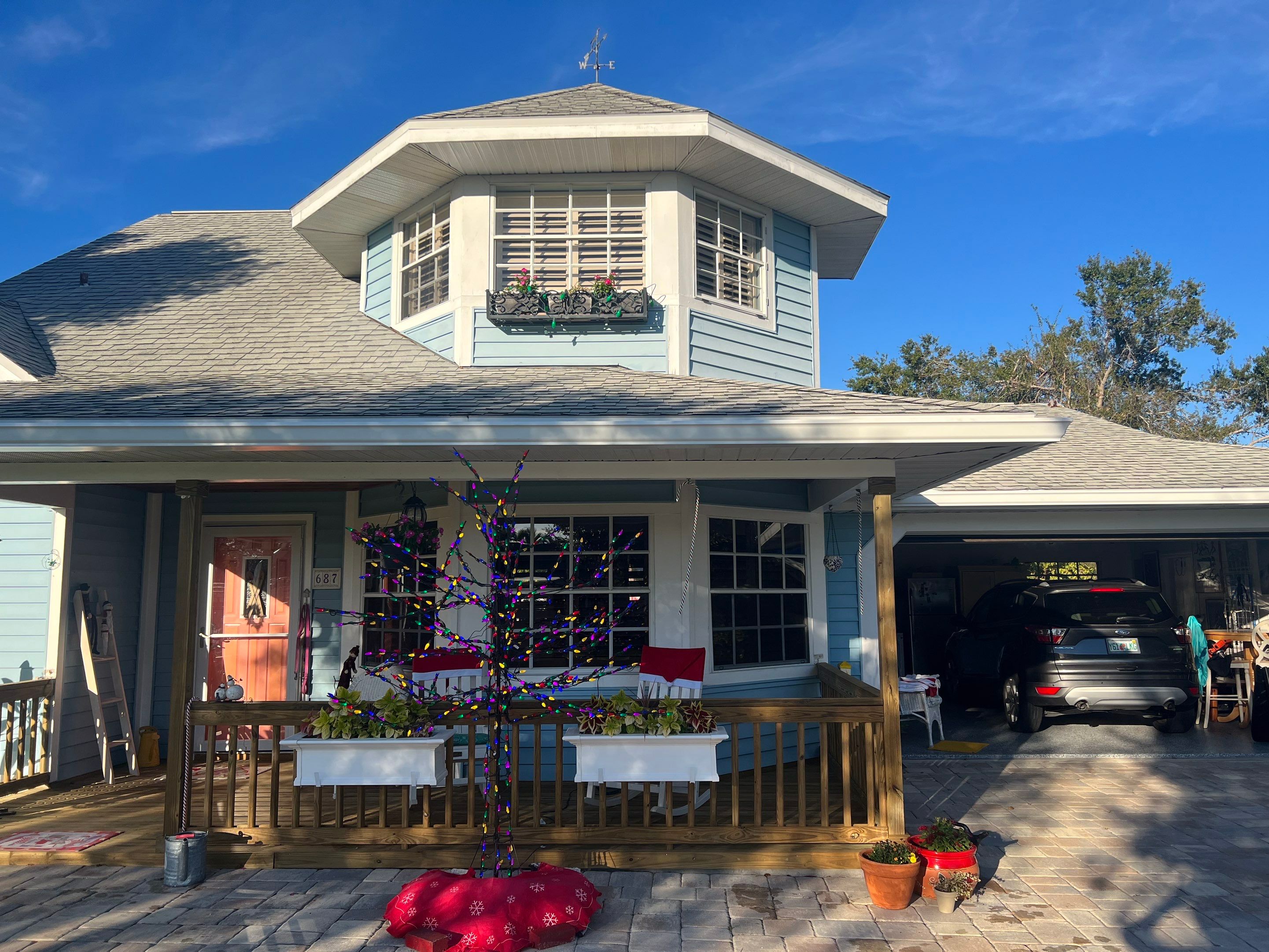 Splash Guard Gutters and 6-Inch Gutter installation in Fort Myers FL by Gutter Professors