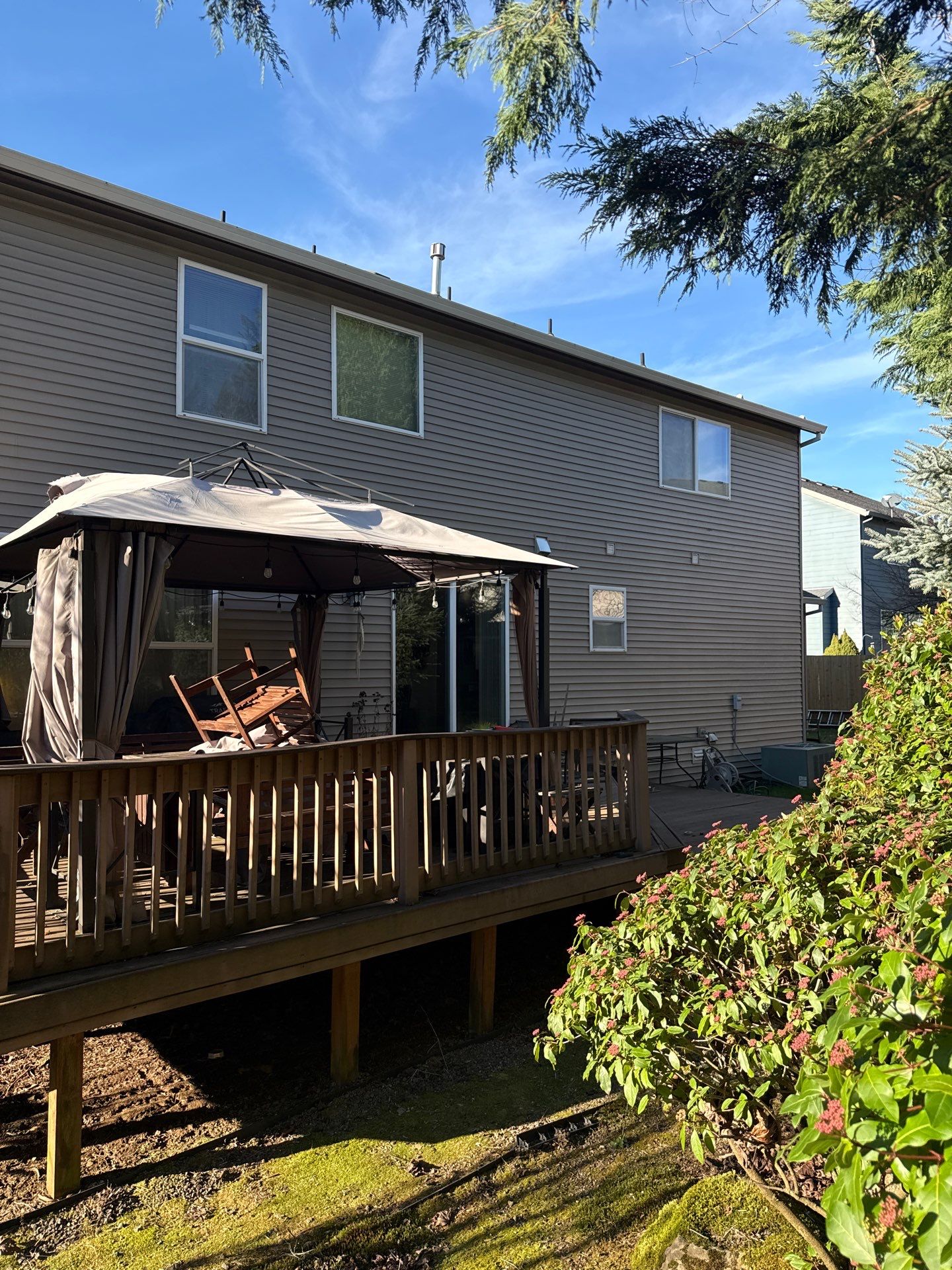 Patio Cover Installation in Oregon City by American Made Construction 