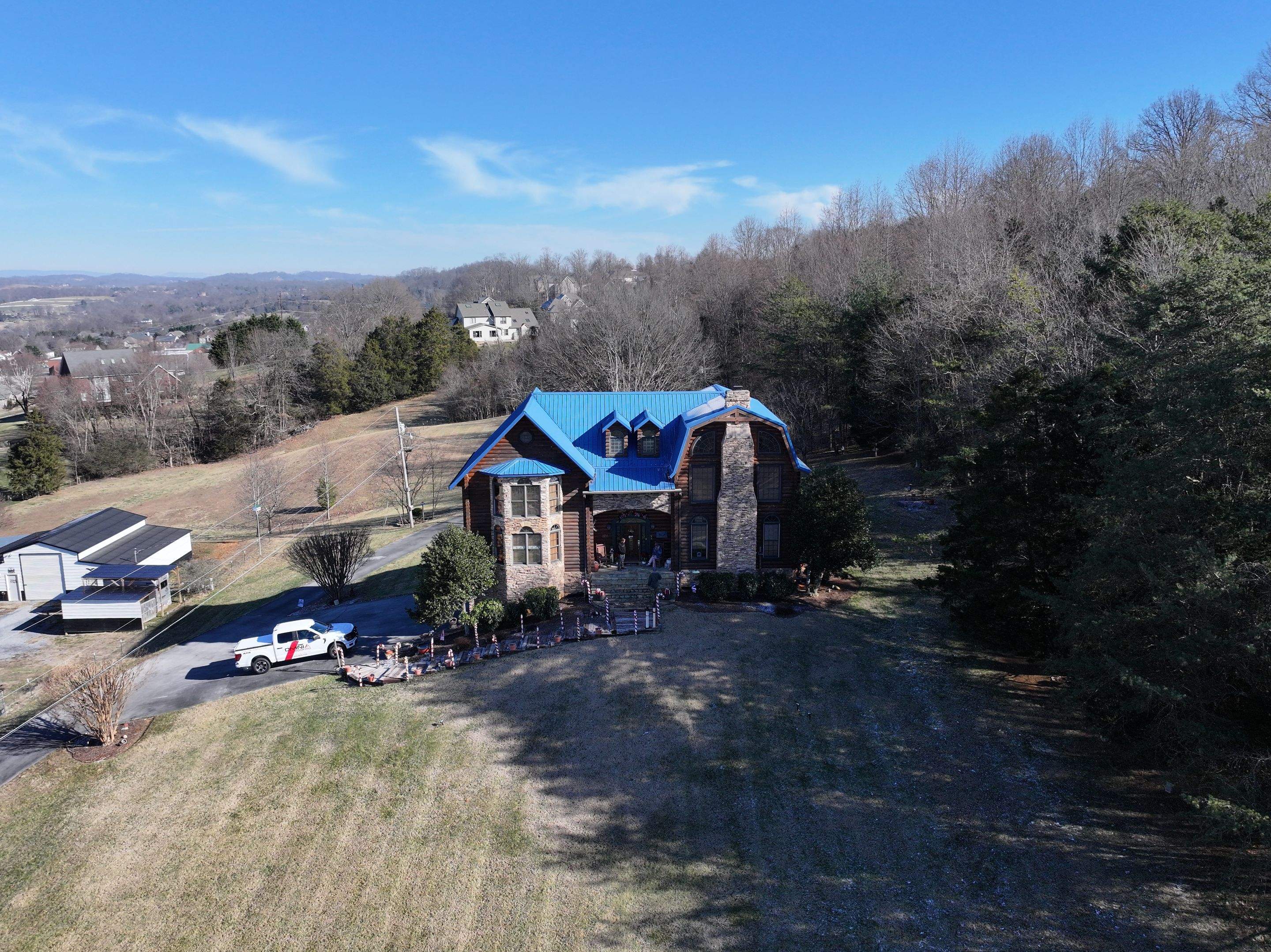 Jackson Residence by Omnia Roofing