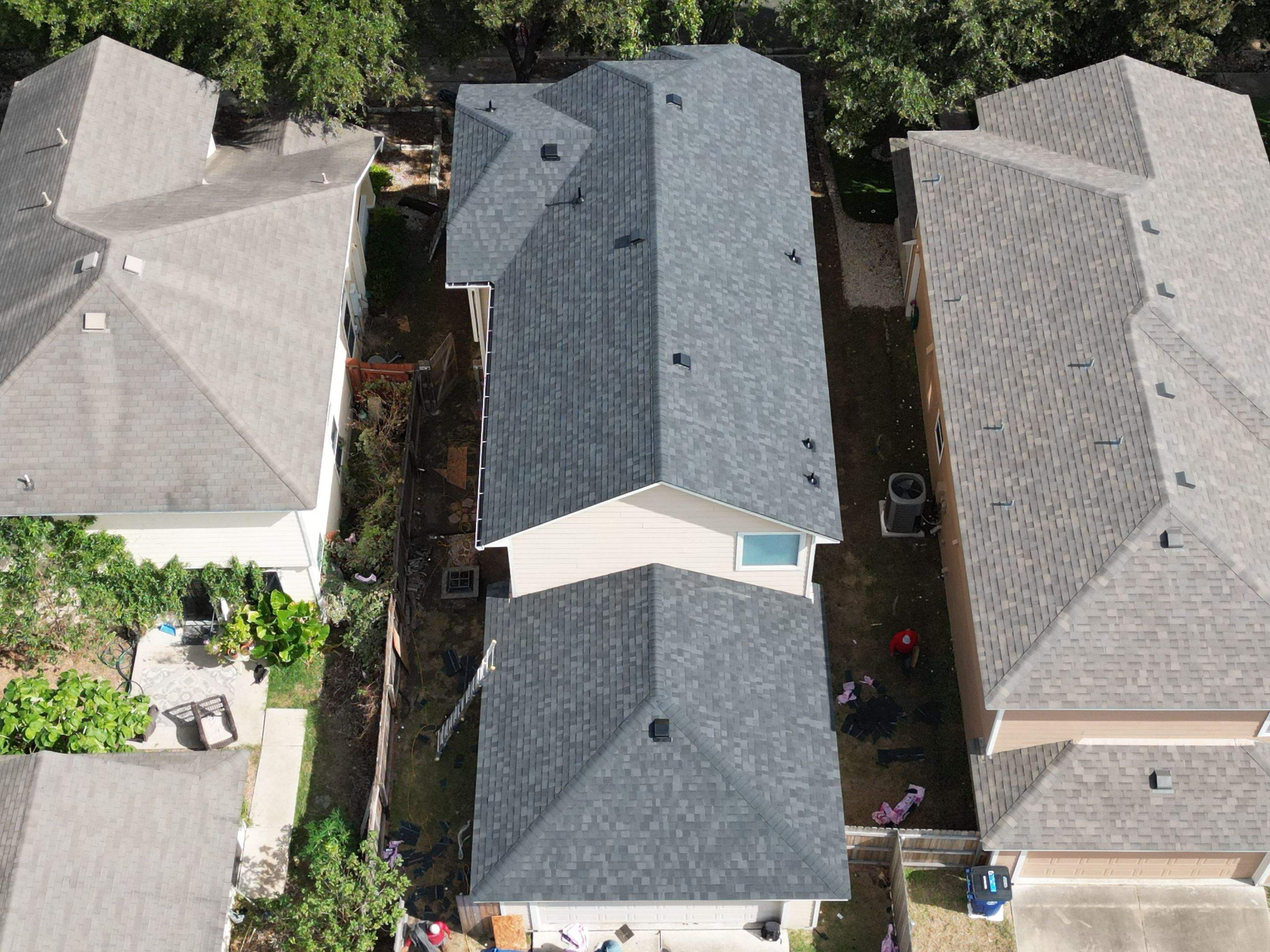 Onyx Black - TruDefinition Duration by RoofsOnly.com