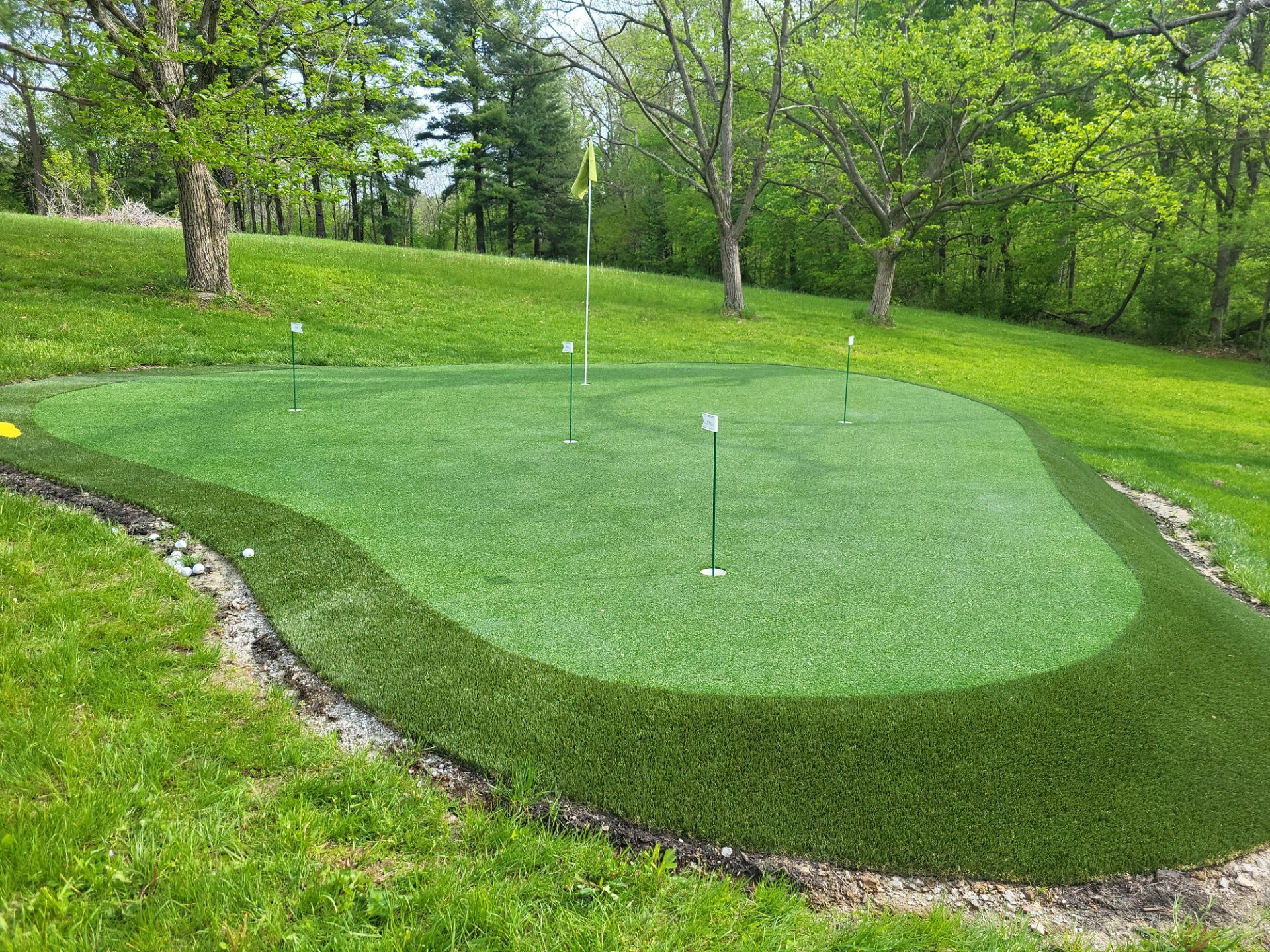 Residential Synthetic Turf Putting Green Installation in Burlington, KY by Southwest Greens Midwest