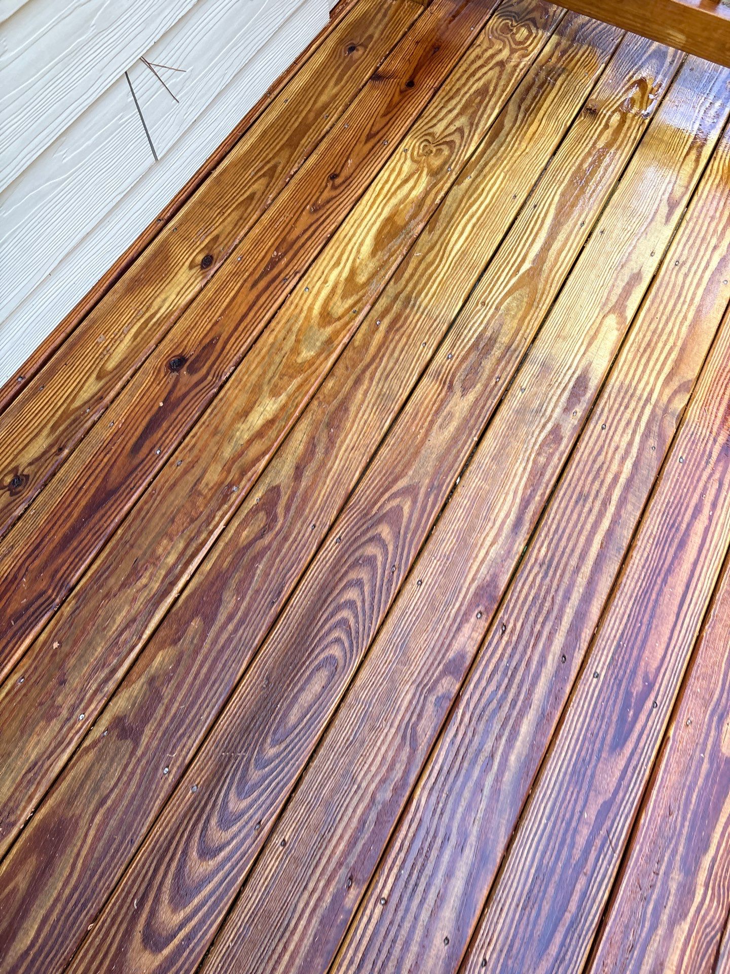 Wood Deck using Wood Sealant by DuraSeal