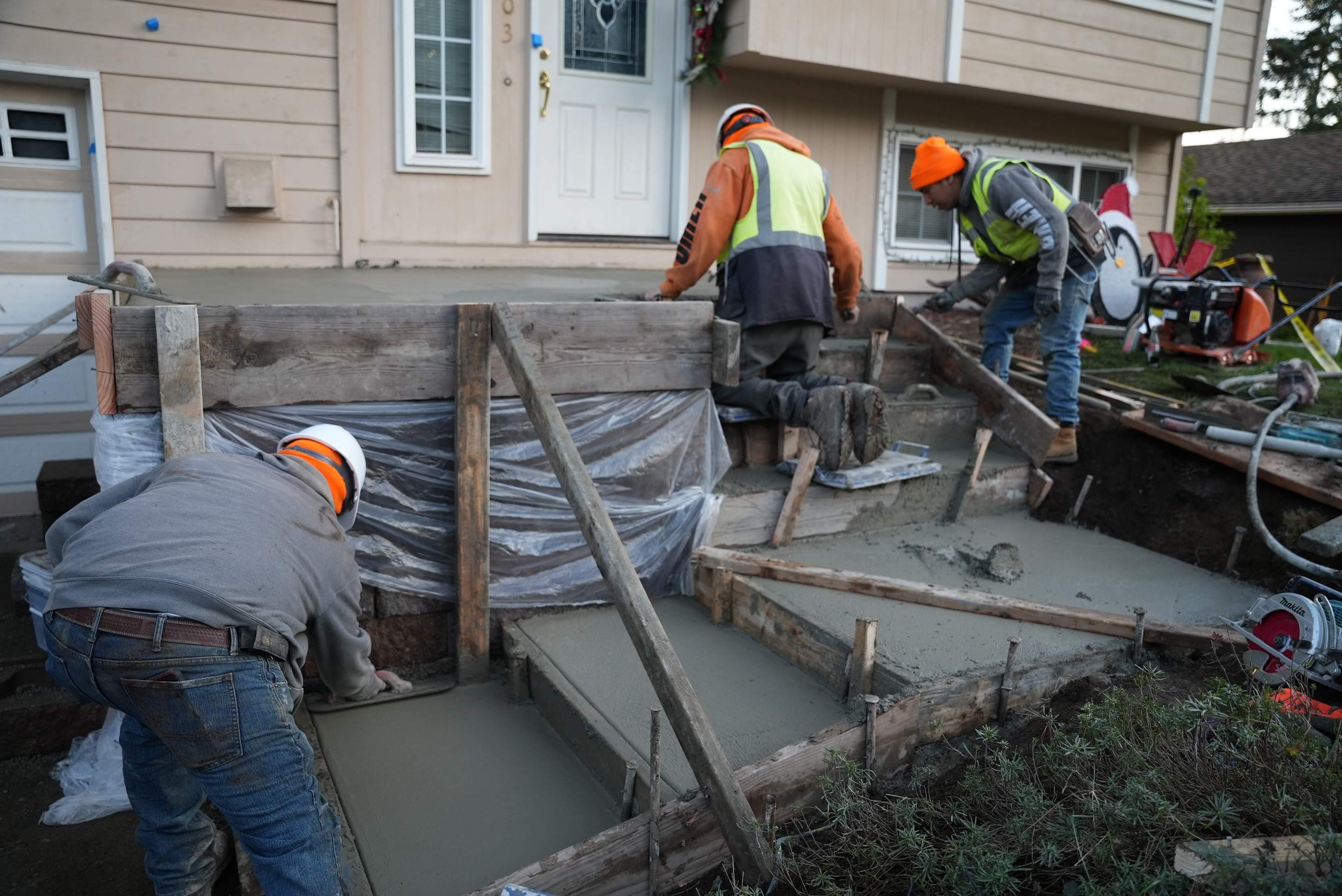 Concrete Front Stair Repair | Bothell  by Jireh Asphalt & Concrete Inc 