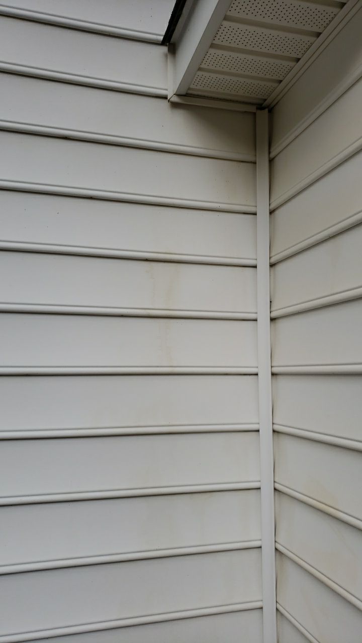 House Wash using cleaner by Power Wash Masters LLC