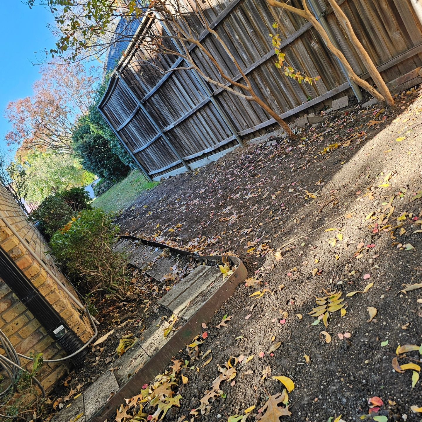 French Drain & Retaining Wall by EL-GC LLC 