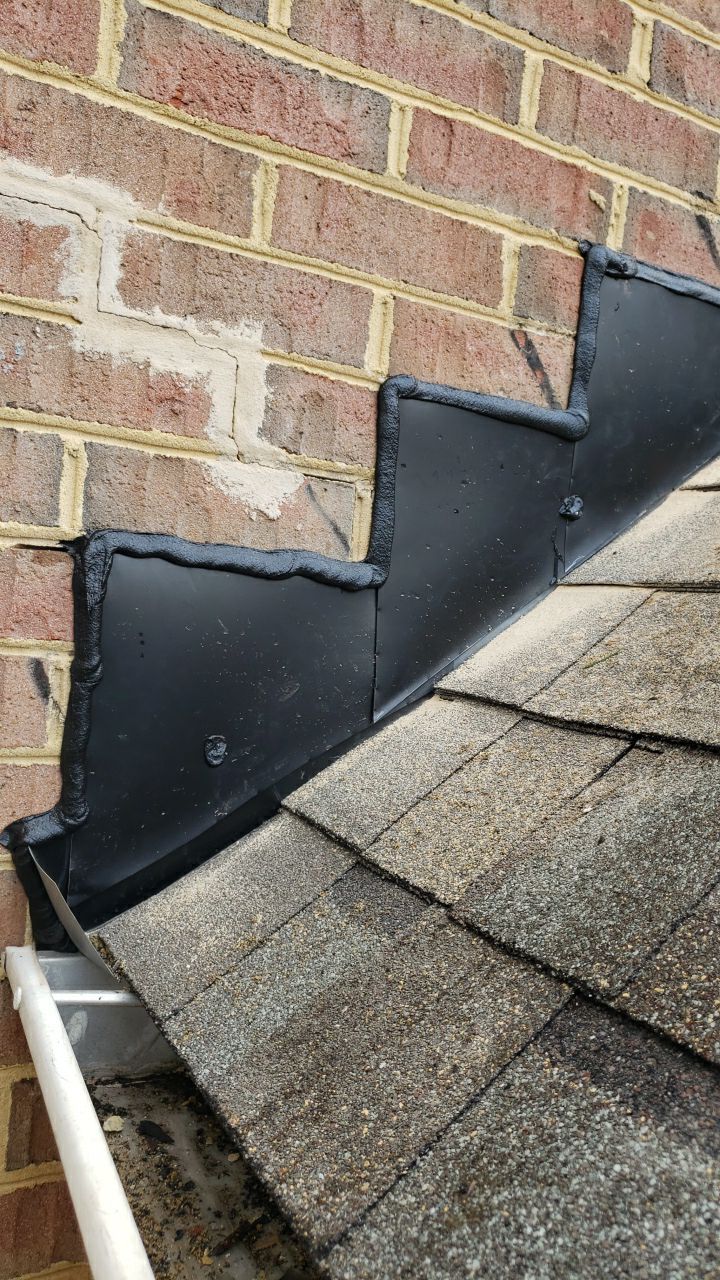 Fairfax Station: CertainTeed Landmark Pro Designer Shingles in Max Def Weathered Wood by RM Banning, Inc.