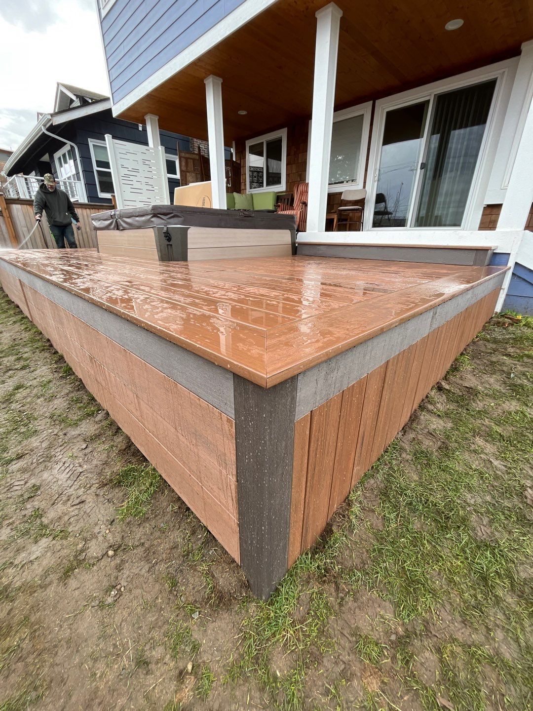 Deck Extension with Hideaway Screen by Alki deck builders 