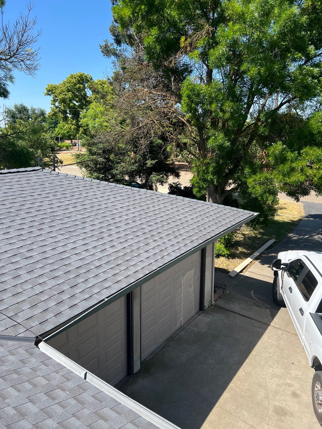 GAF Timberline HDZ-RS shingle project by Straight Edge Roofing Inc