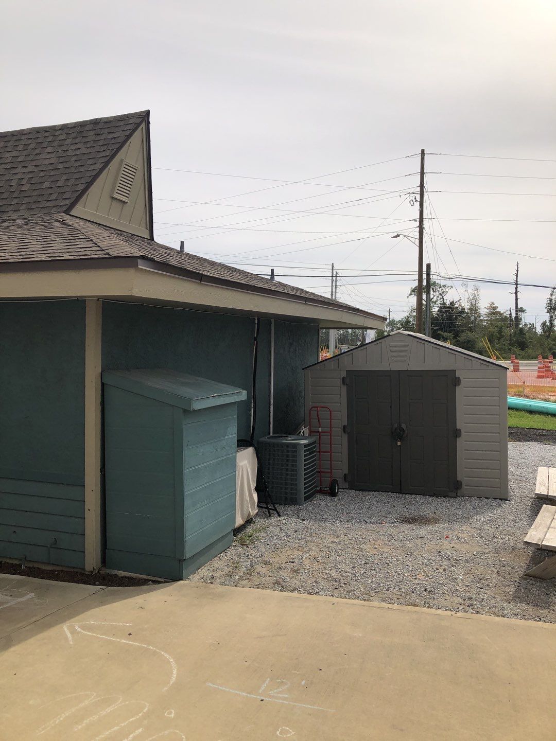 Gutter Installation using Wicker K-Style Seamless Gutters by Gutter Professors
