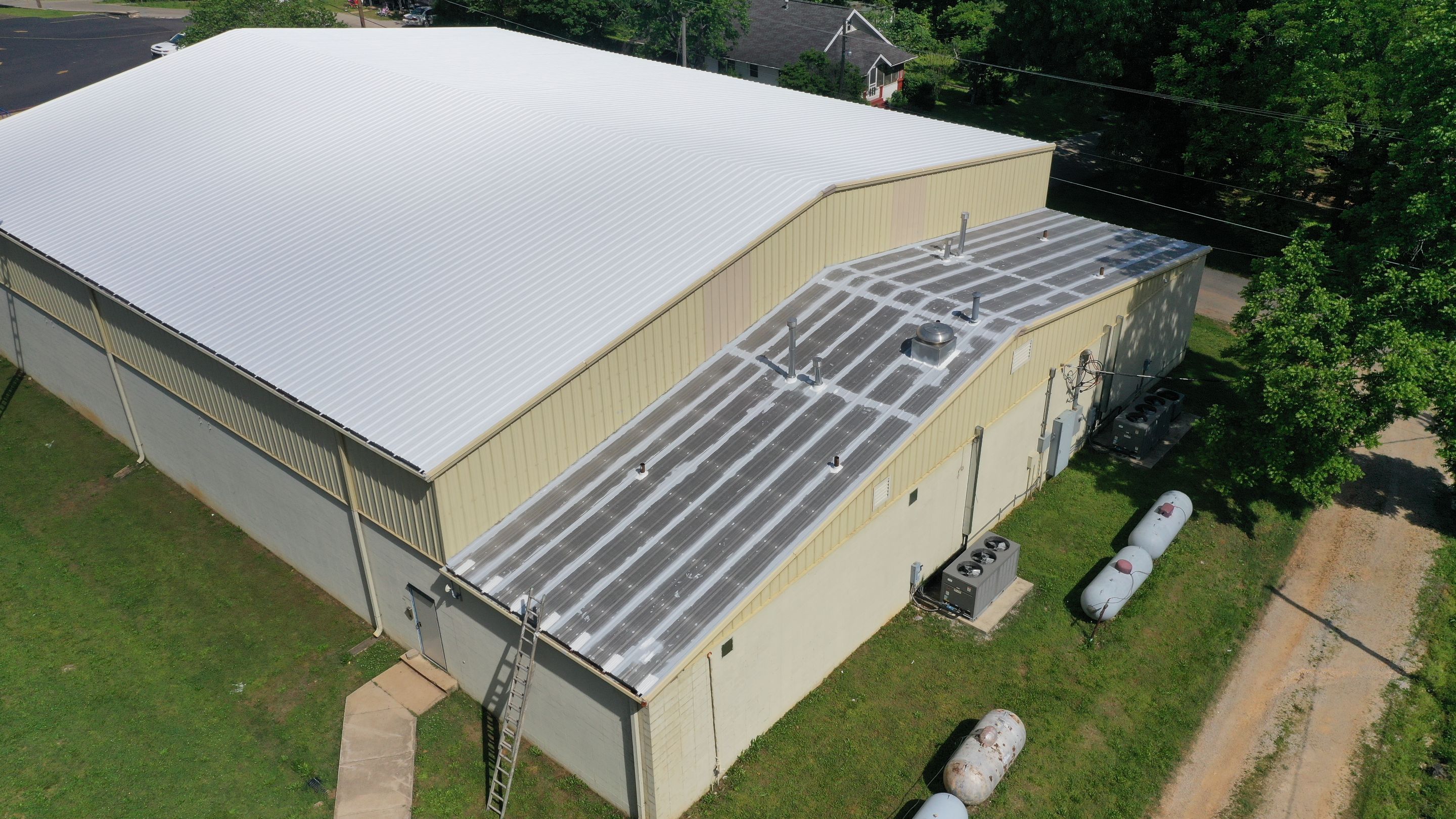 Mammoth Springs Gymnasium by Hostetler Roofing