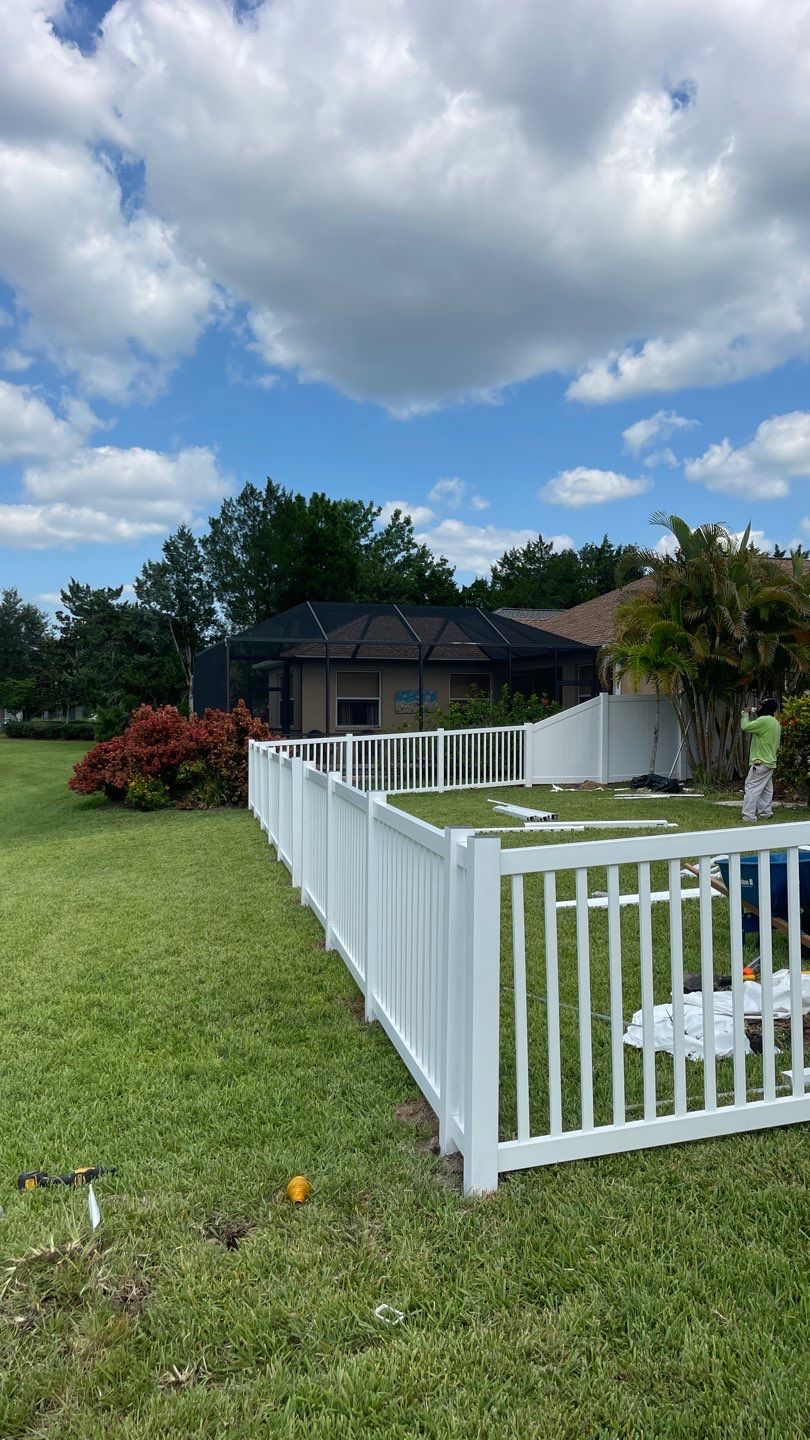 Lakewood Ranch, FL White Vinyl Privacy & Picket Fence by Asap fence and gates, LLC