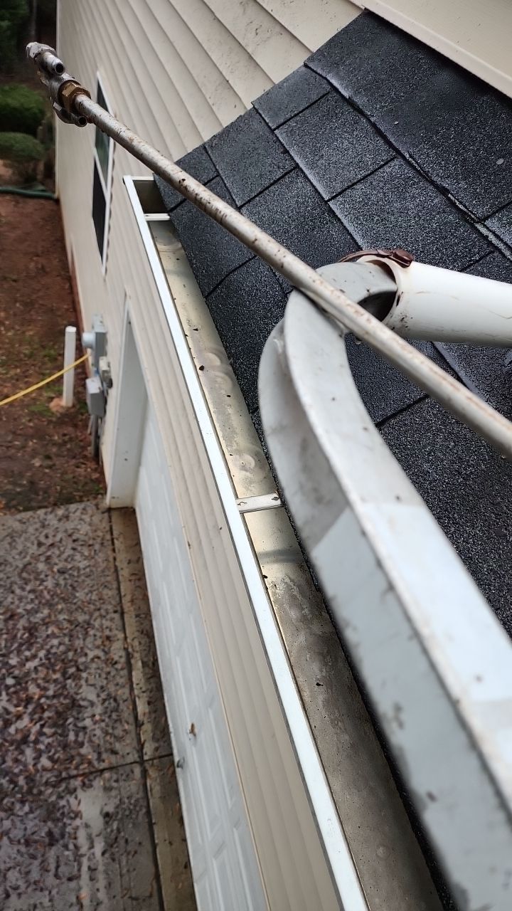 House Wash using cleaner by Power Wash Masters LLC