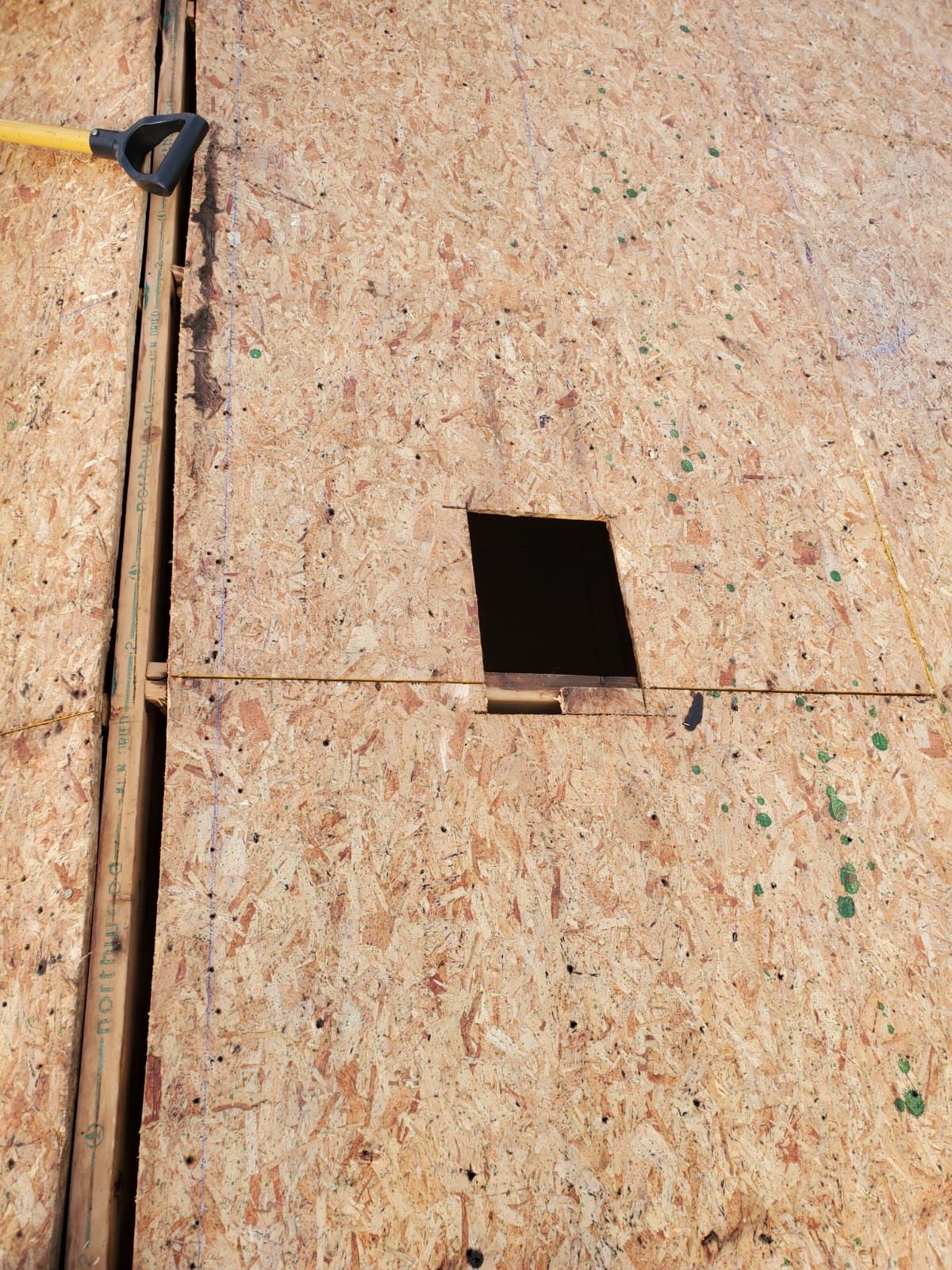 ATLAS PINNACLE COLOR: WEATHERWOOD DRIP EDGE: WHITE by Eagle Eye Roofing