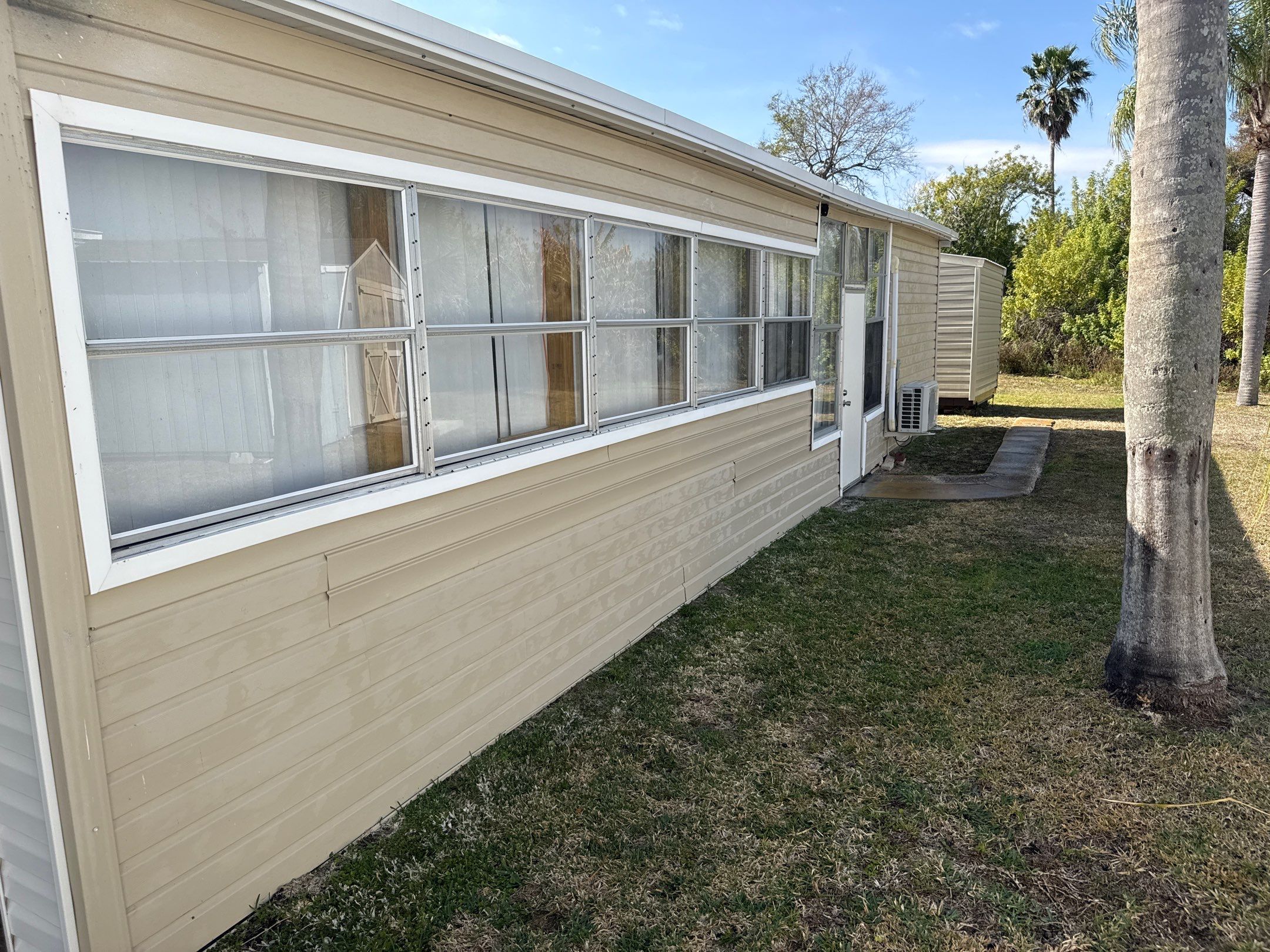 TPO Roof Cleaning & Mobile Home Soft Wash in Chulavista Landings – Ruskin, FL by Sunshine AquaWash
